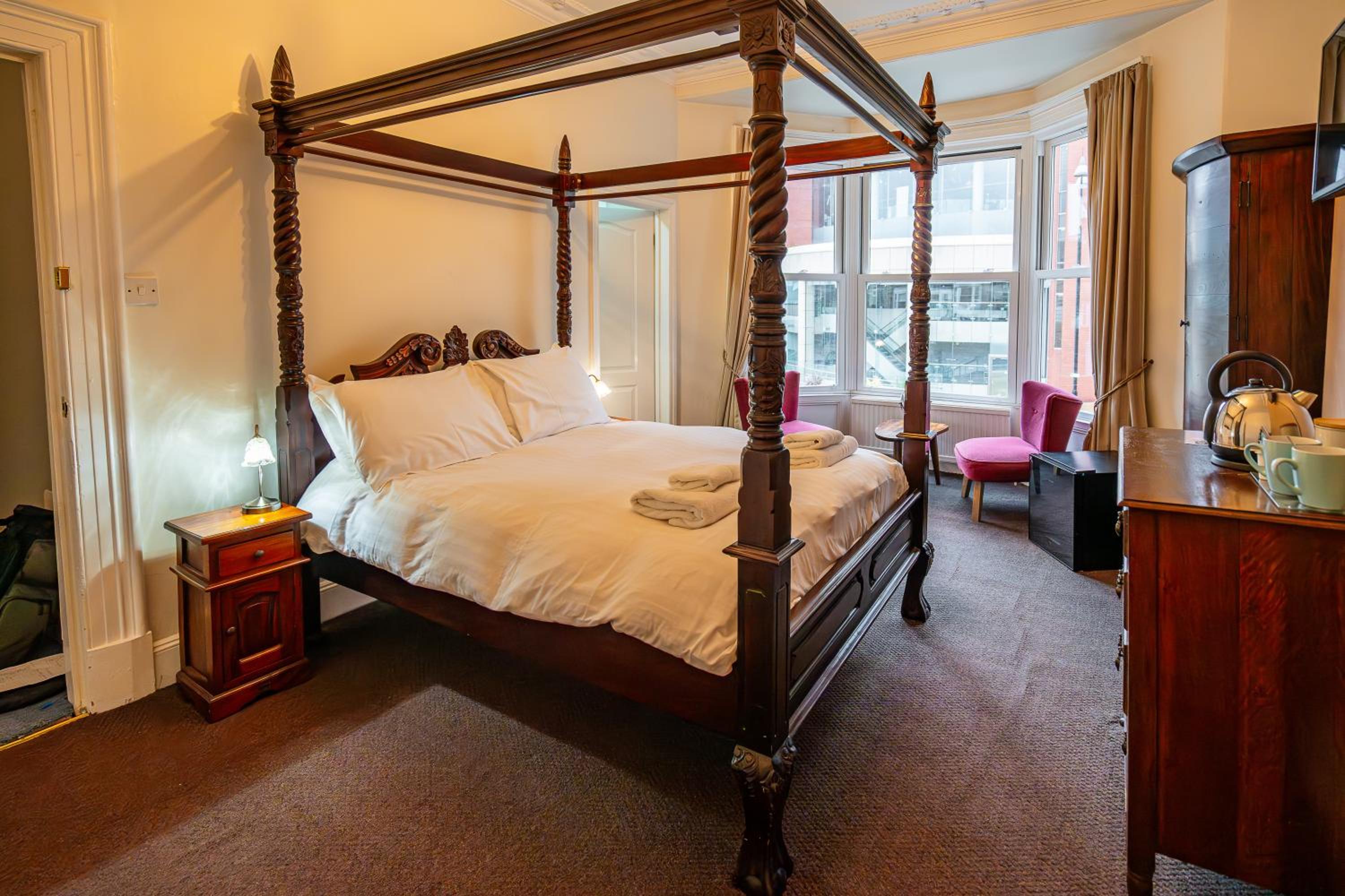 Superior King or Twin Room - Photo 2