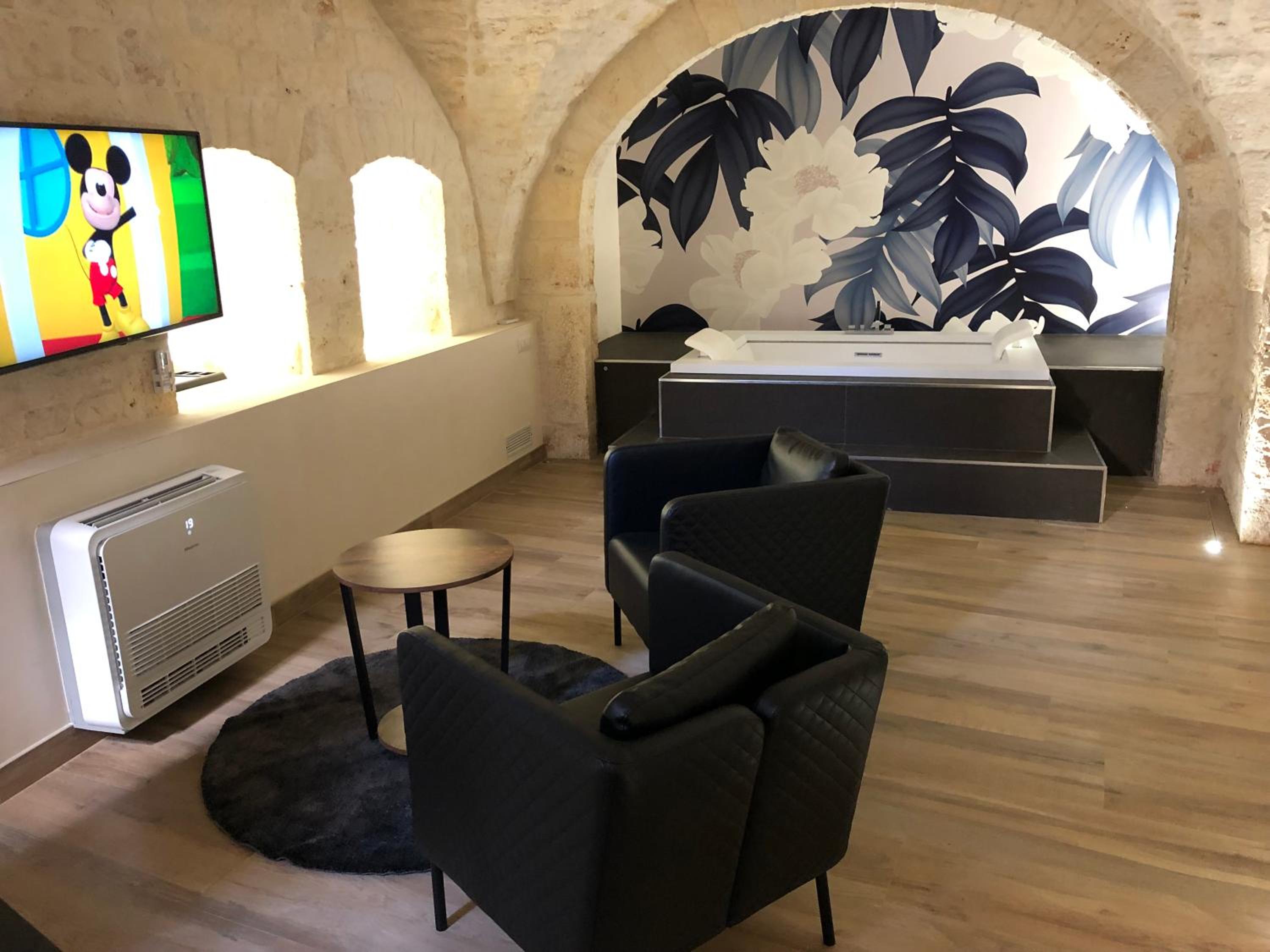 Junior Suite with Private Pool