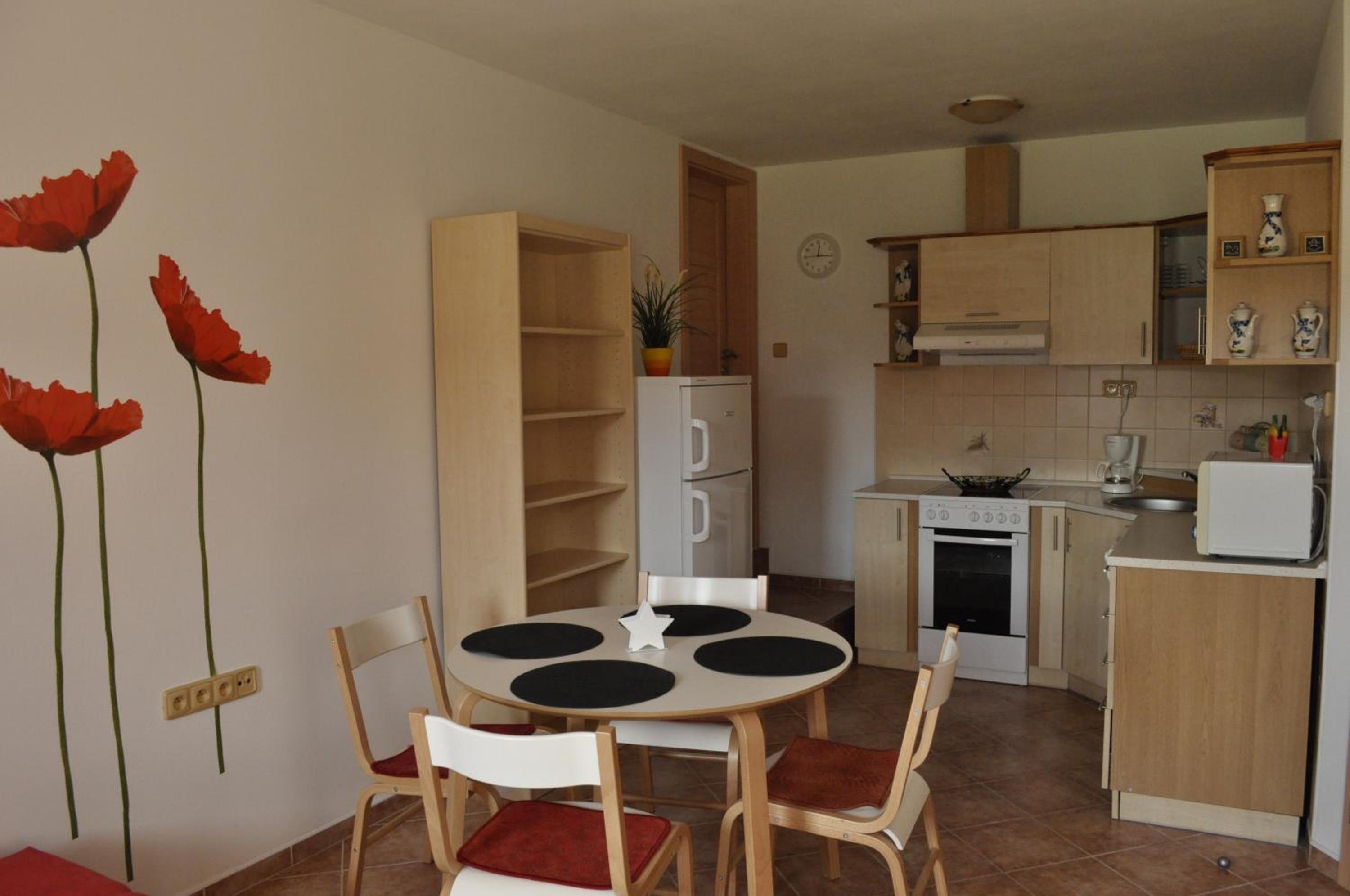 Apartment photo 3