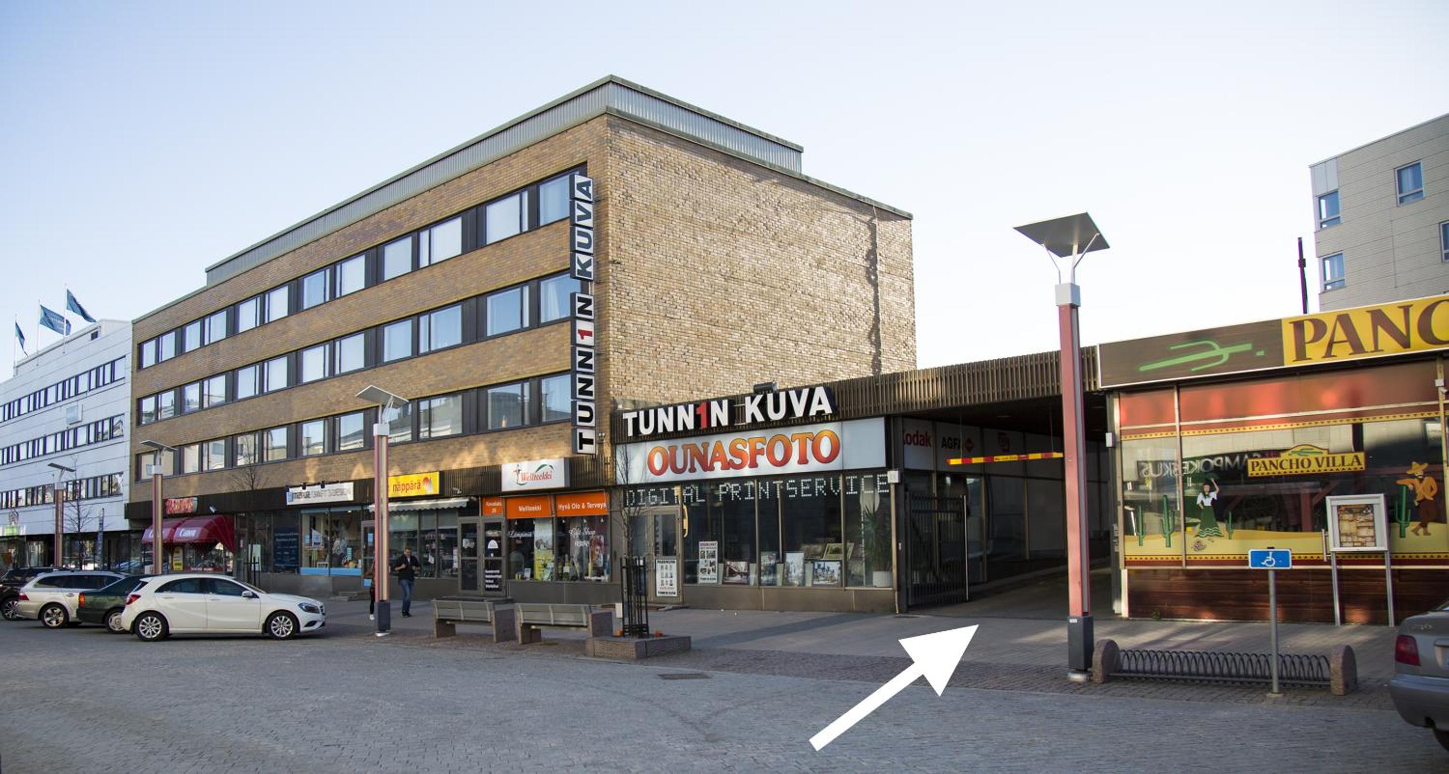 Deluxe Apartment with Sauna - Photo 3