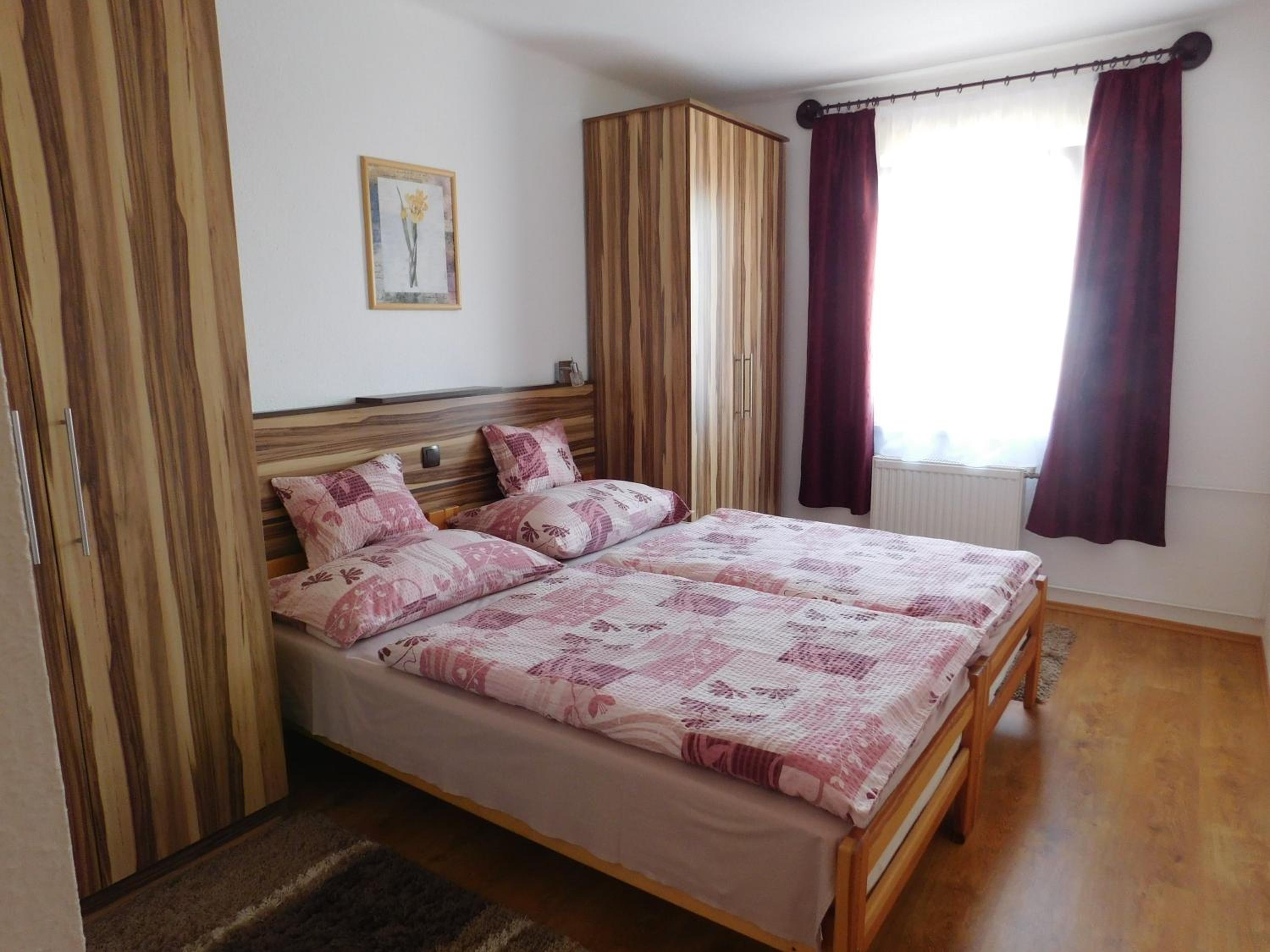 Three-Bedroom Apartment with Terrace photo 3