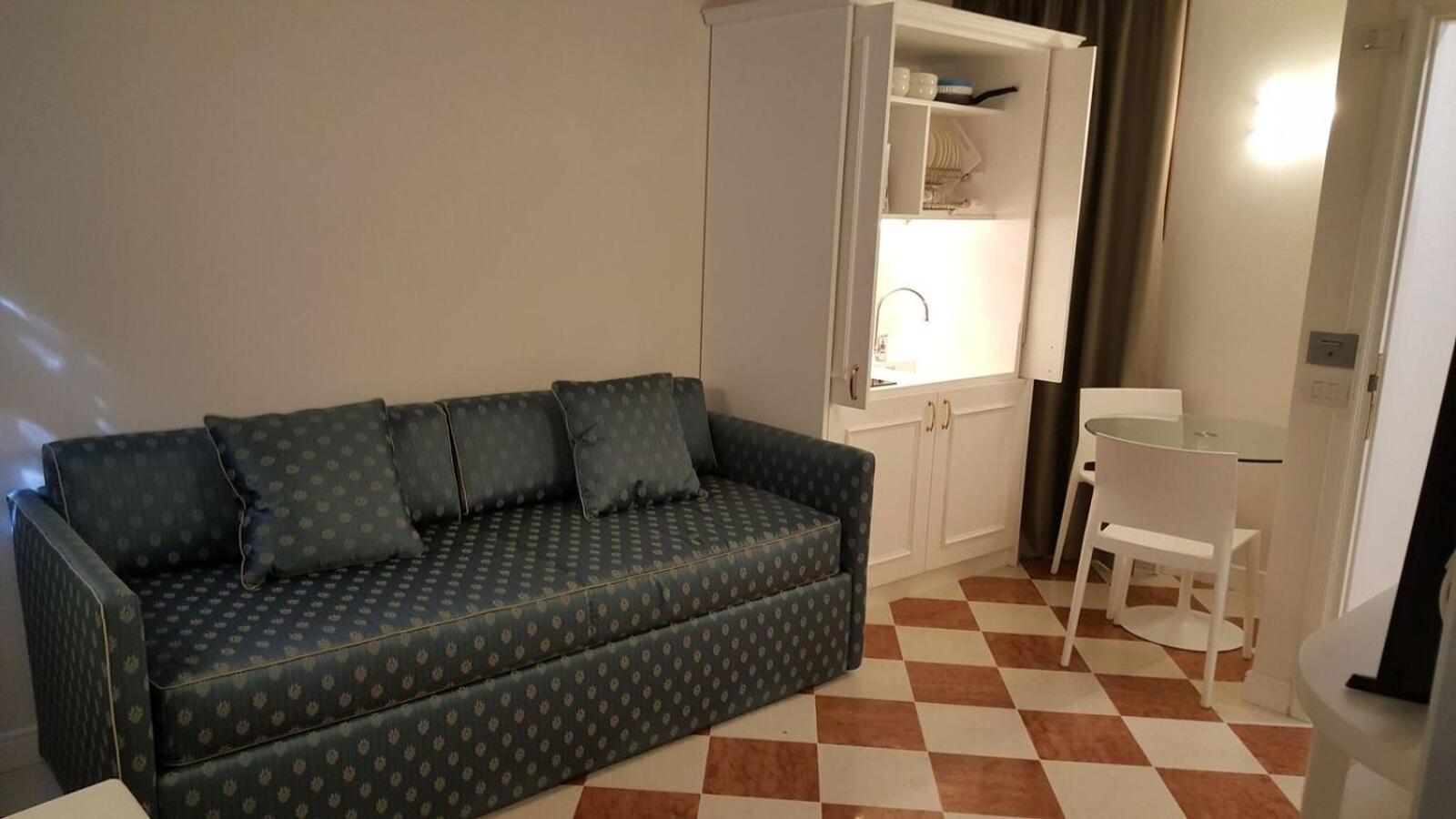 Two-Bedroom Apartment (6 Adults) photo 3