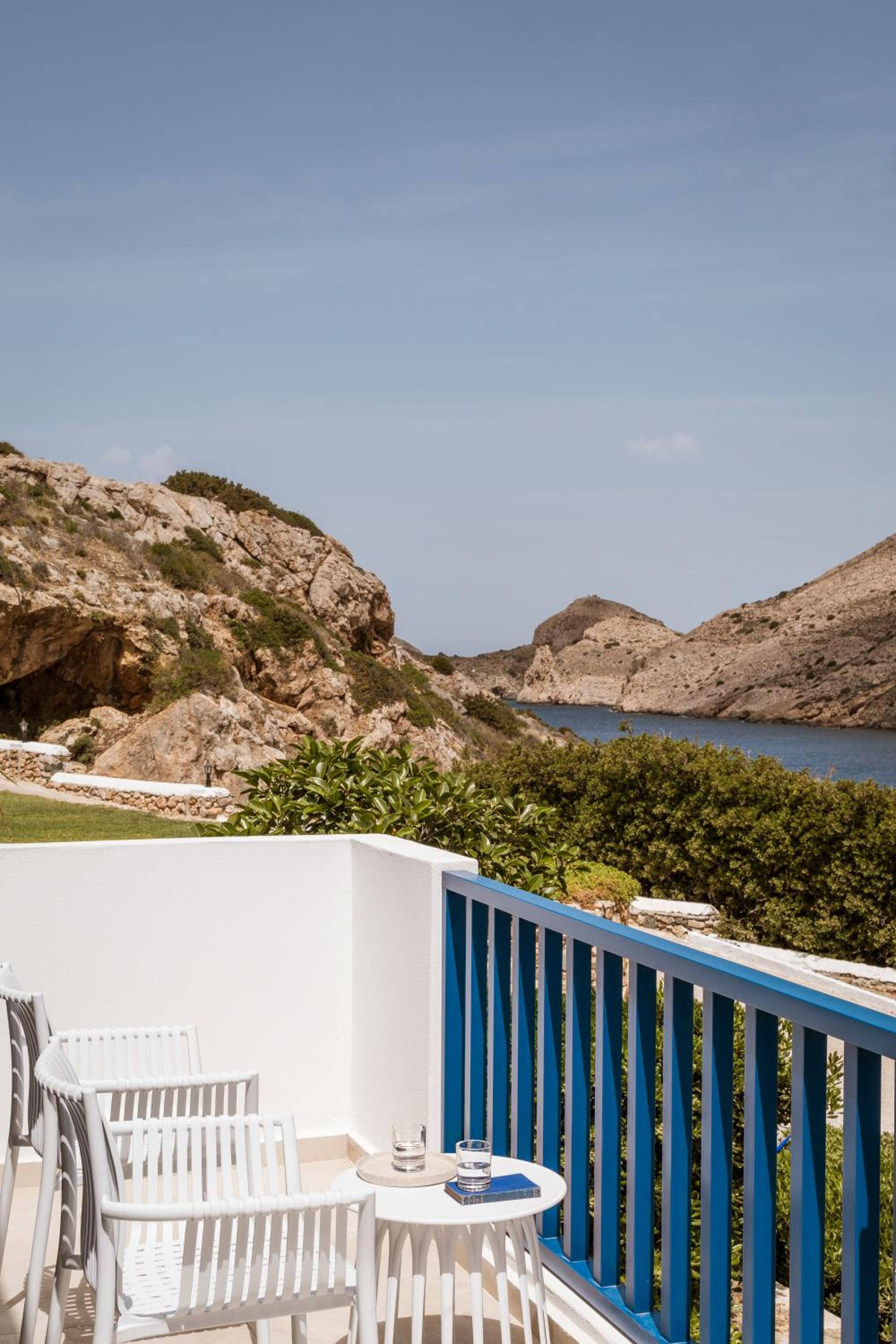 Superior Two Bedroom Suite with Sea View - Photo 1