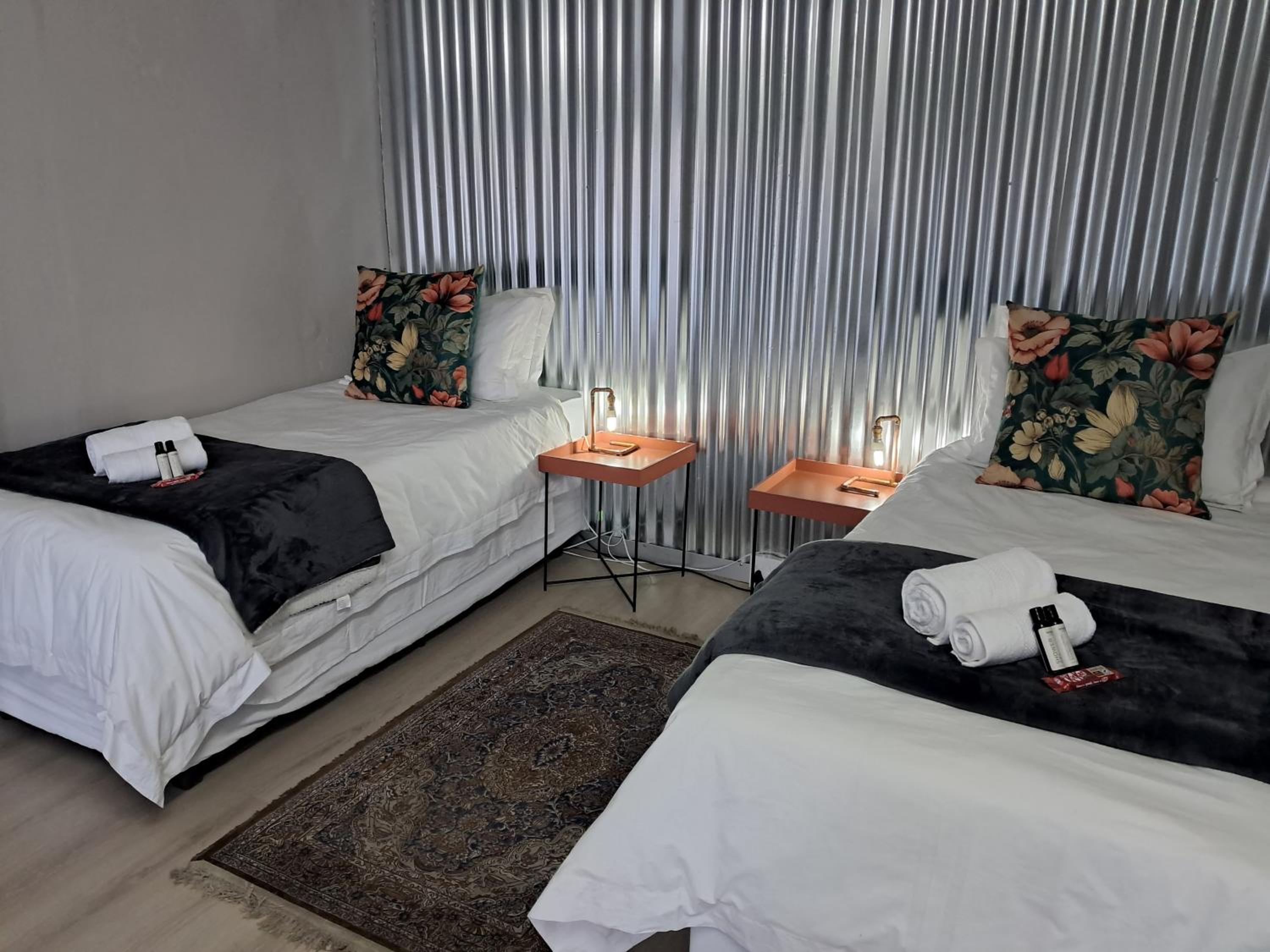 Double or Twin Room photo 3