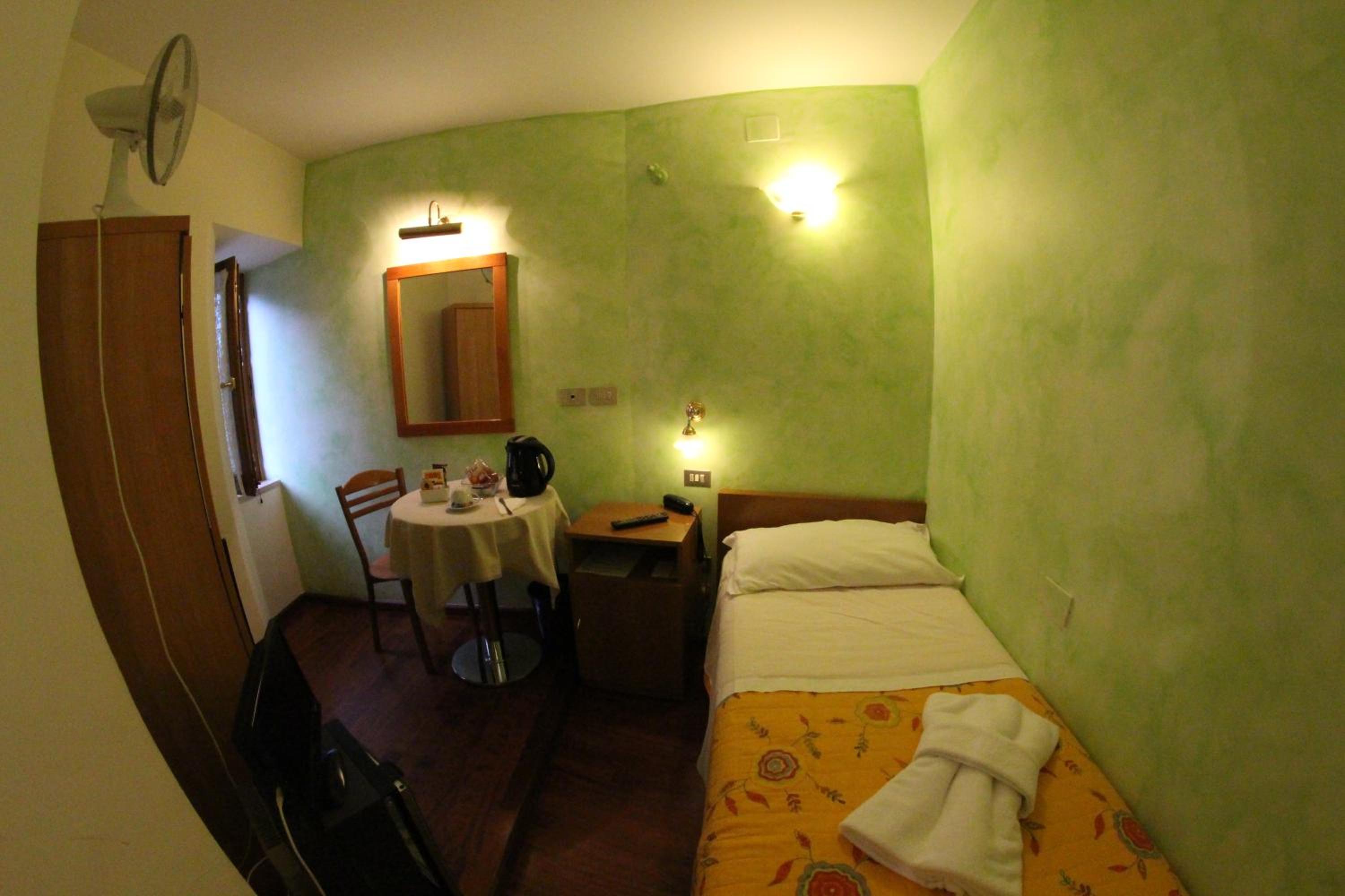 Single Room