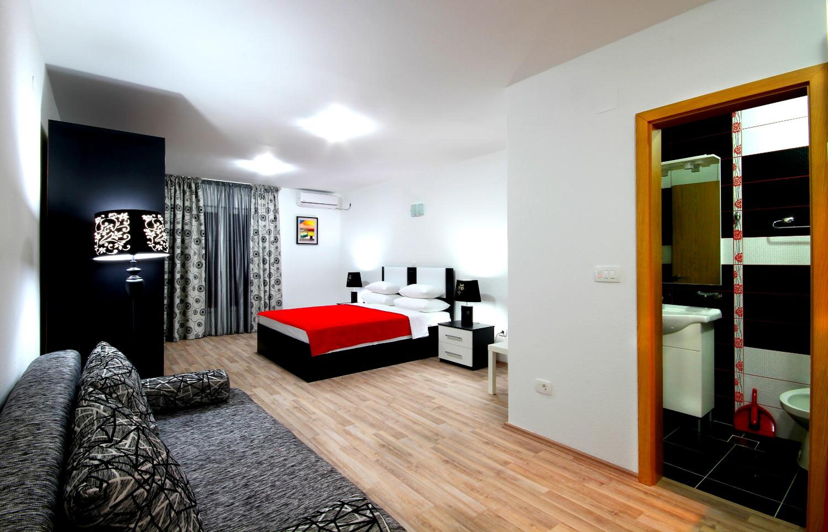 Studio (3 Adults) - Photo 11