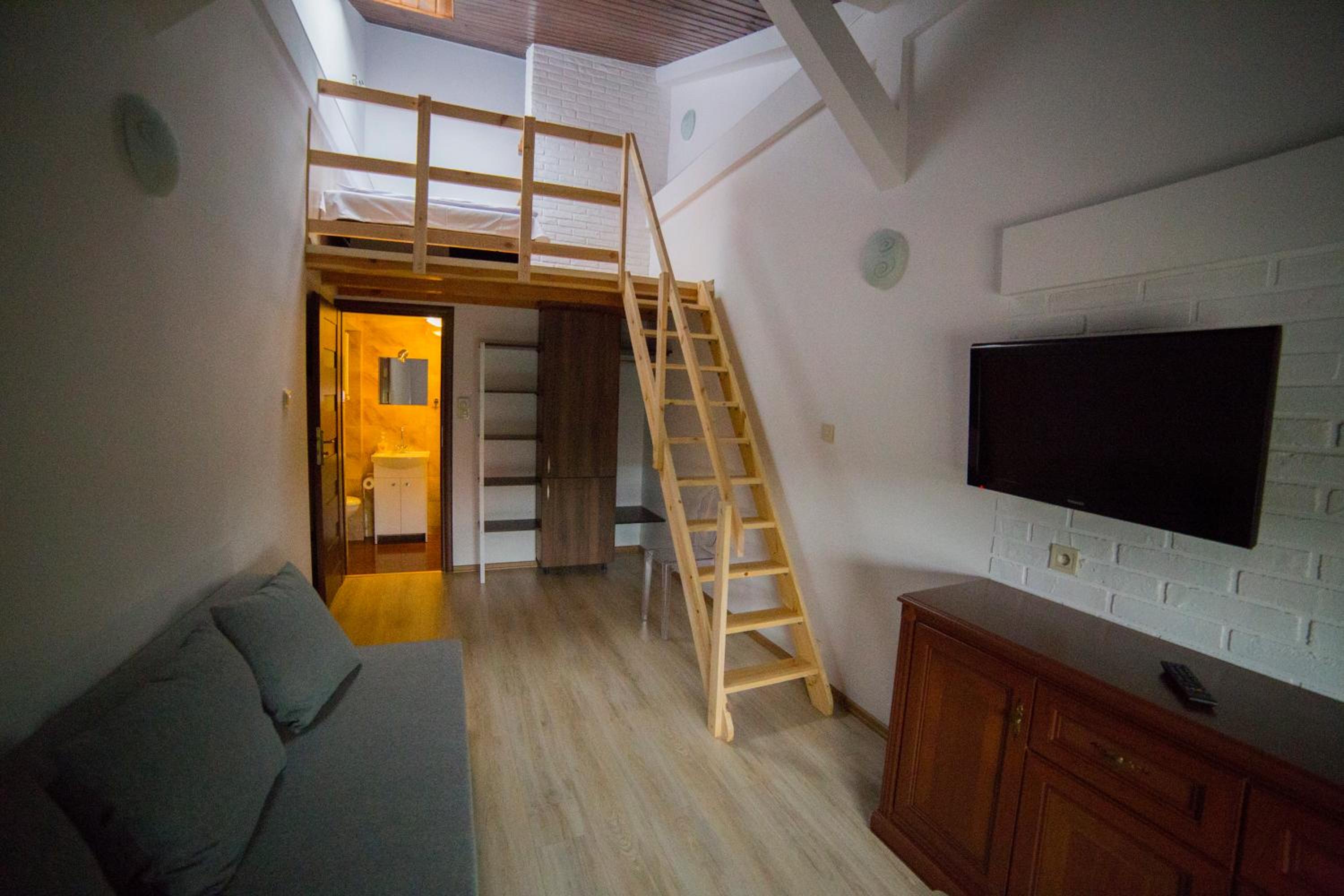 Basic Double Room - Photo 5