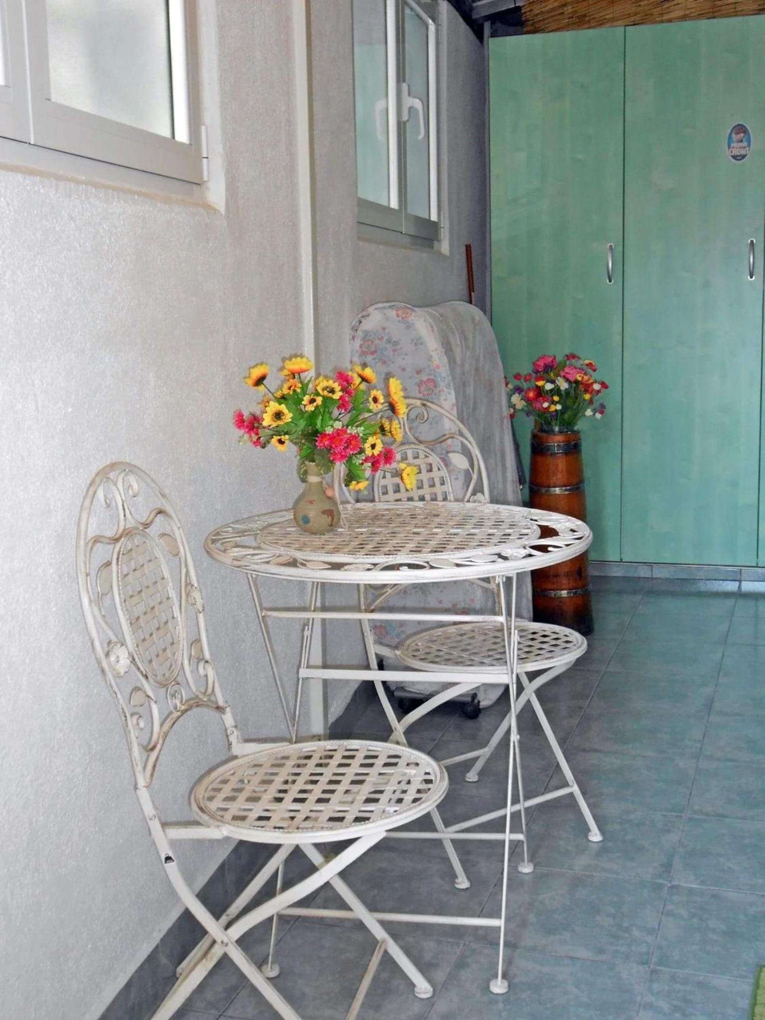Twin Room - Photo 18