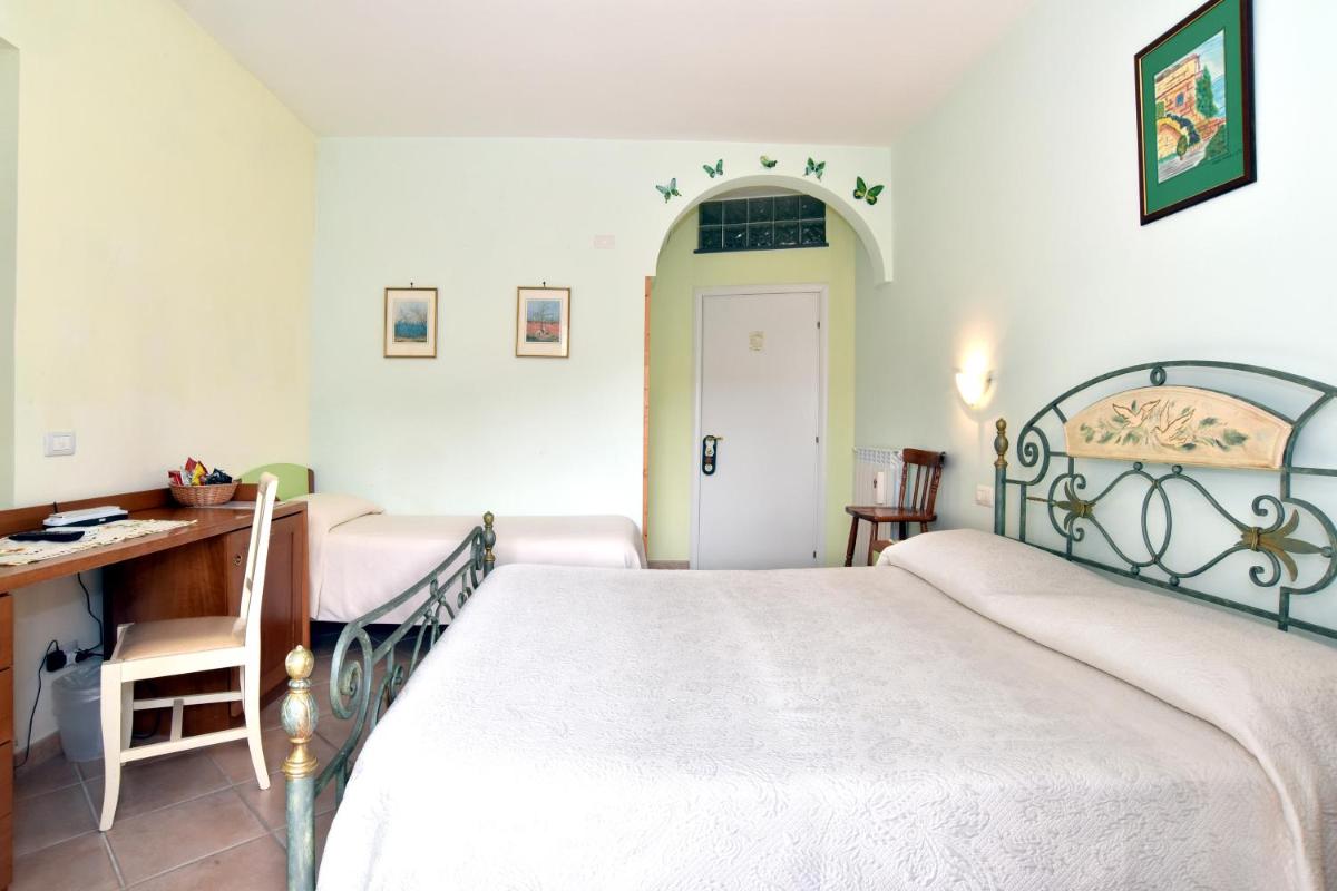 Triple Room photo 2