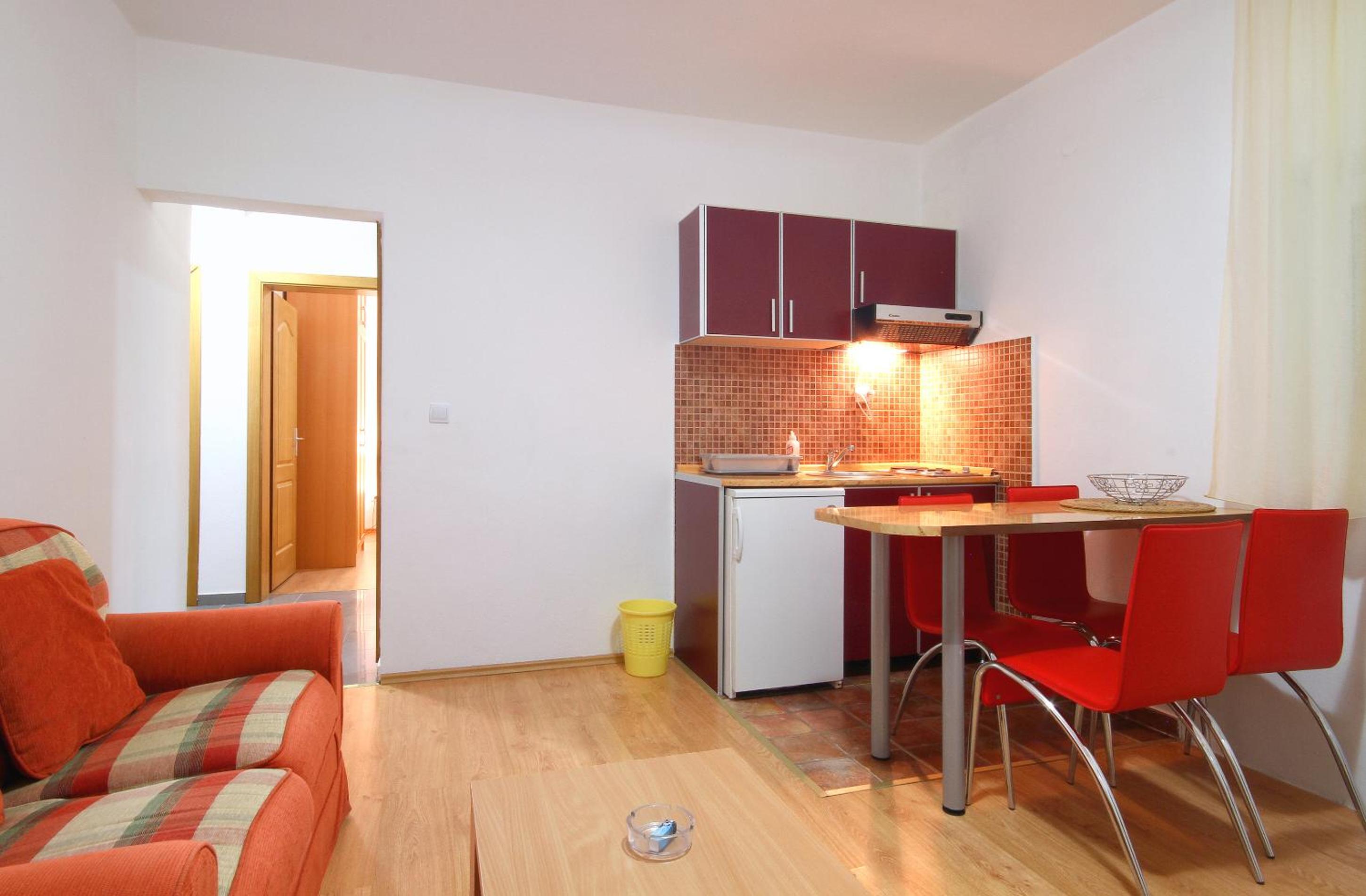 Family Apartment - Photo 4