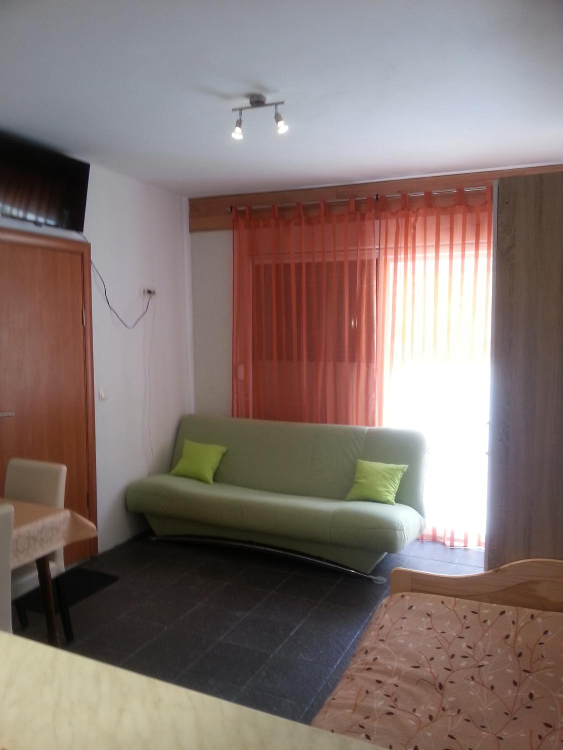 Studio Apartment photo 1