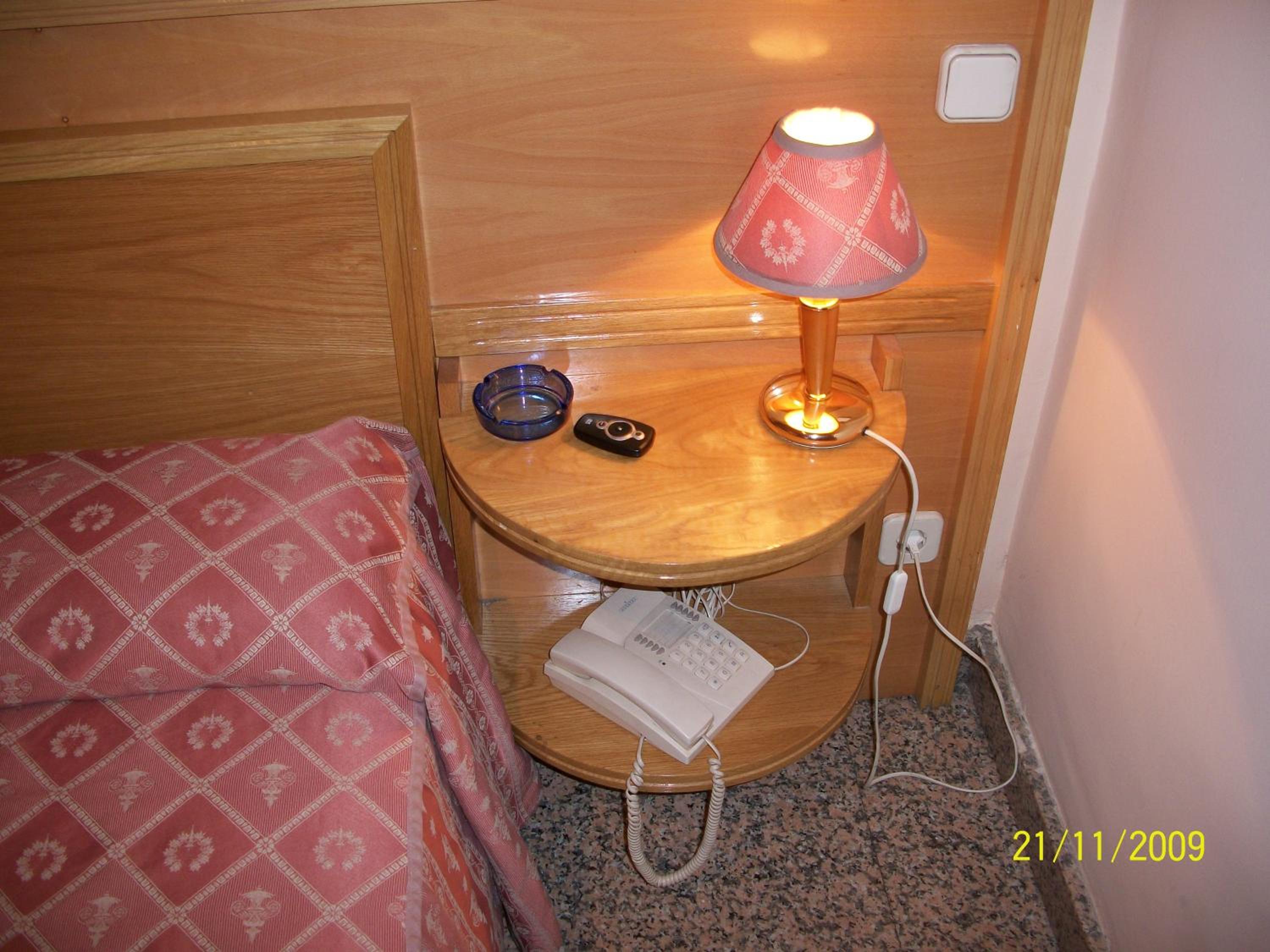 Twin Room - Photo 4
