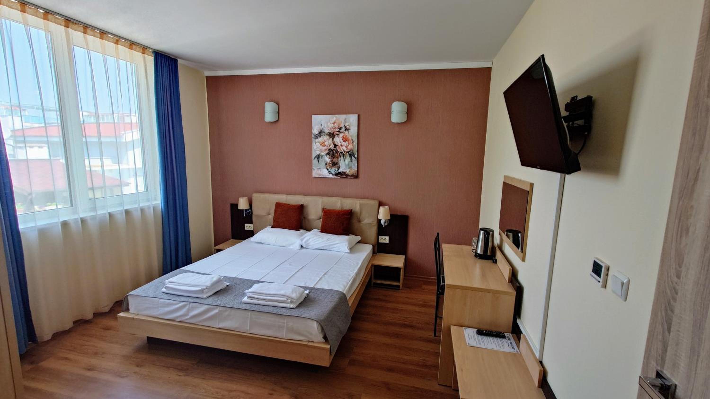 Double or Twin Room photo 1
