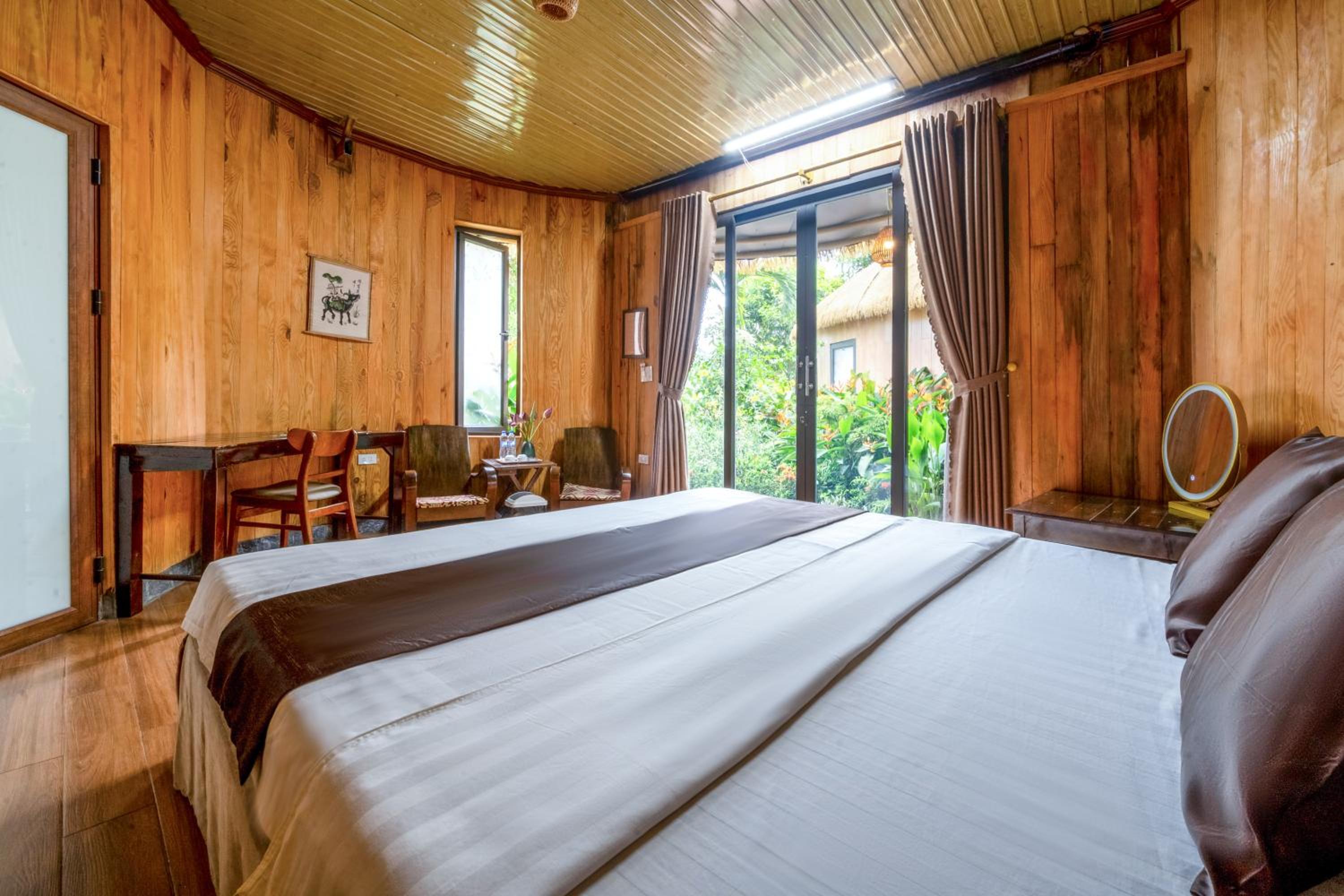 King Room with Pool View