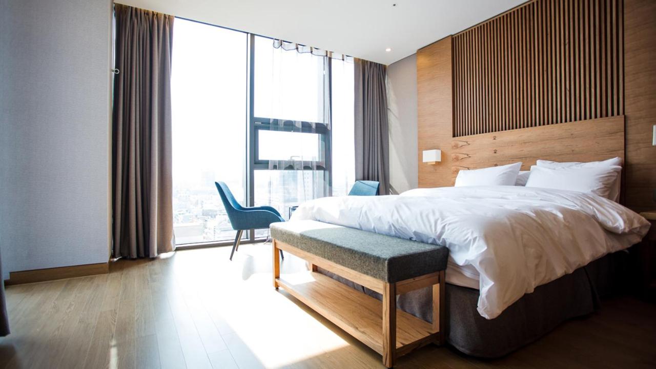 Special Offer - Corner Suite photo 3