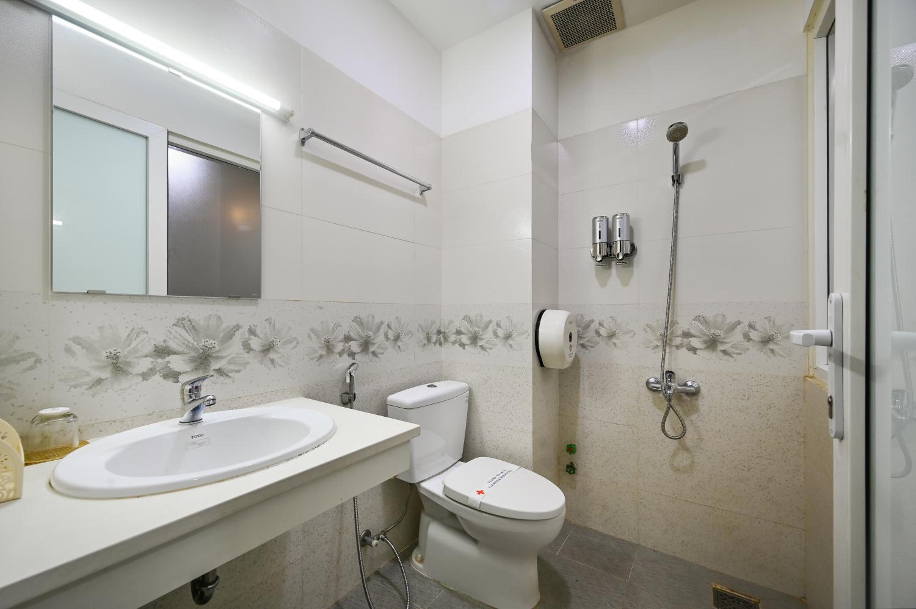 Camila Airport Hotel — photo 66