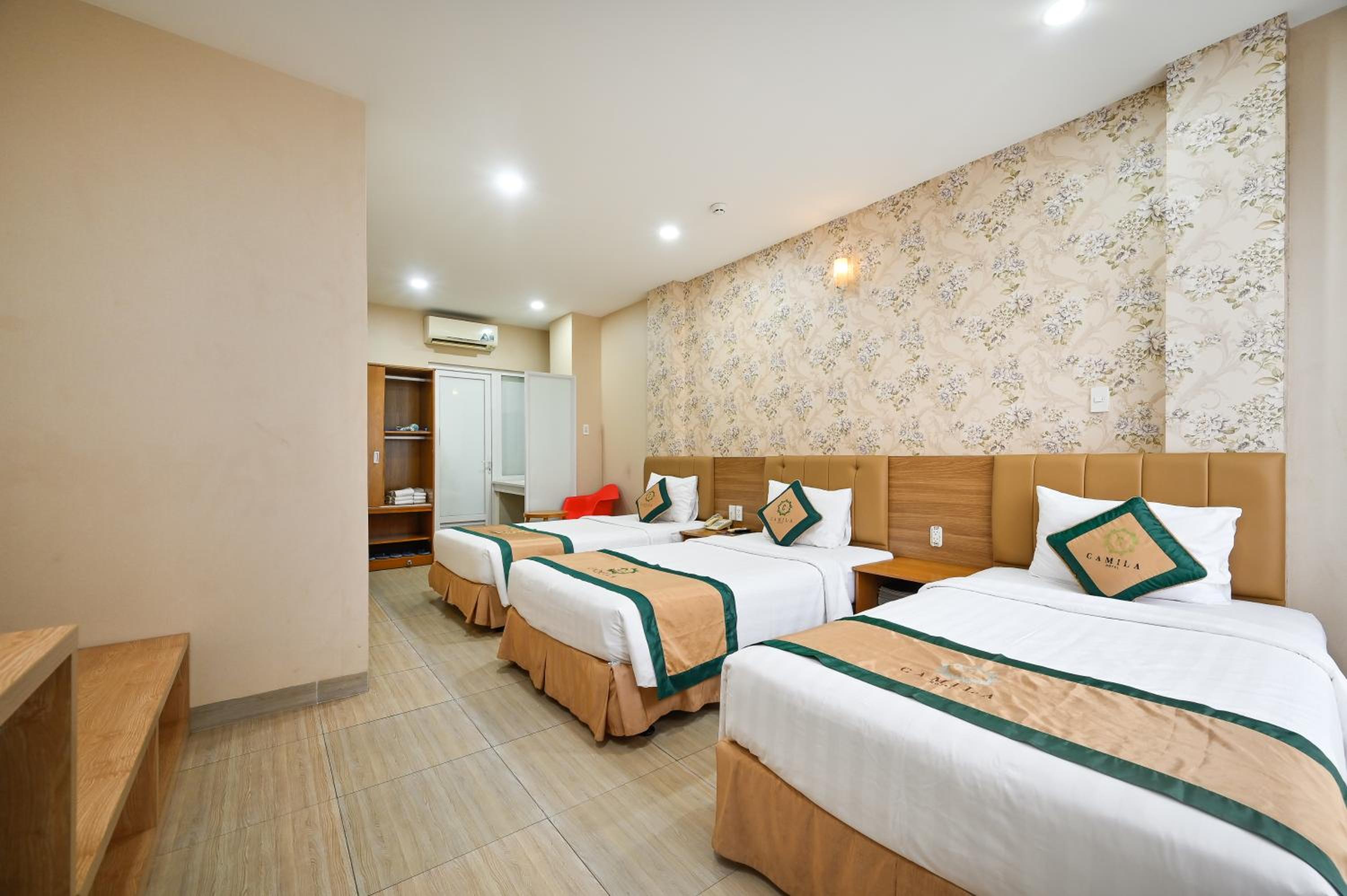 Deluxe Triple Room photo 3