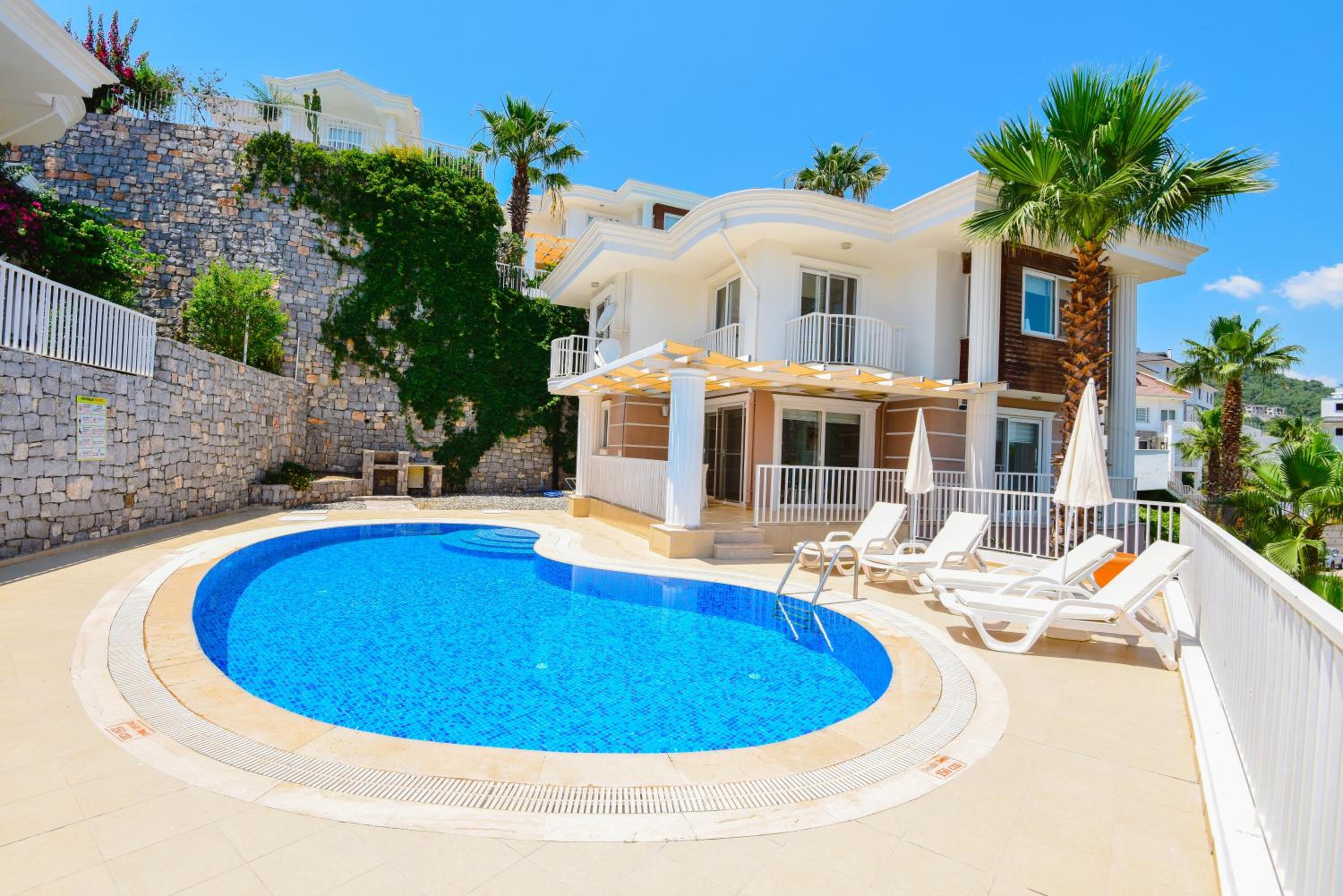 Villa with Private Pool photo 2