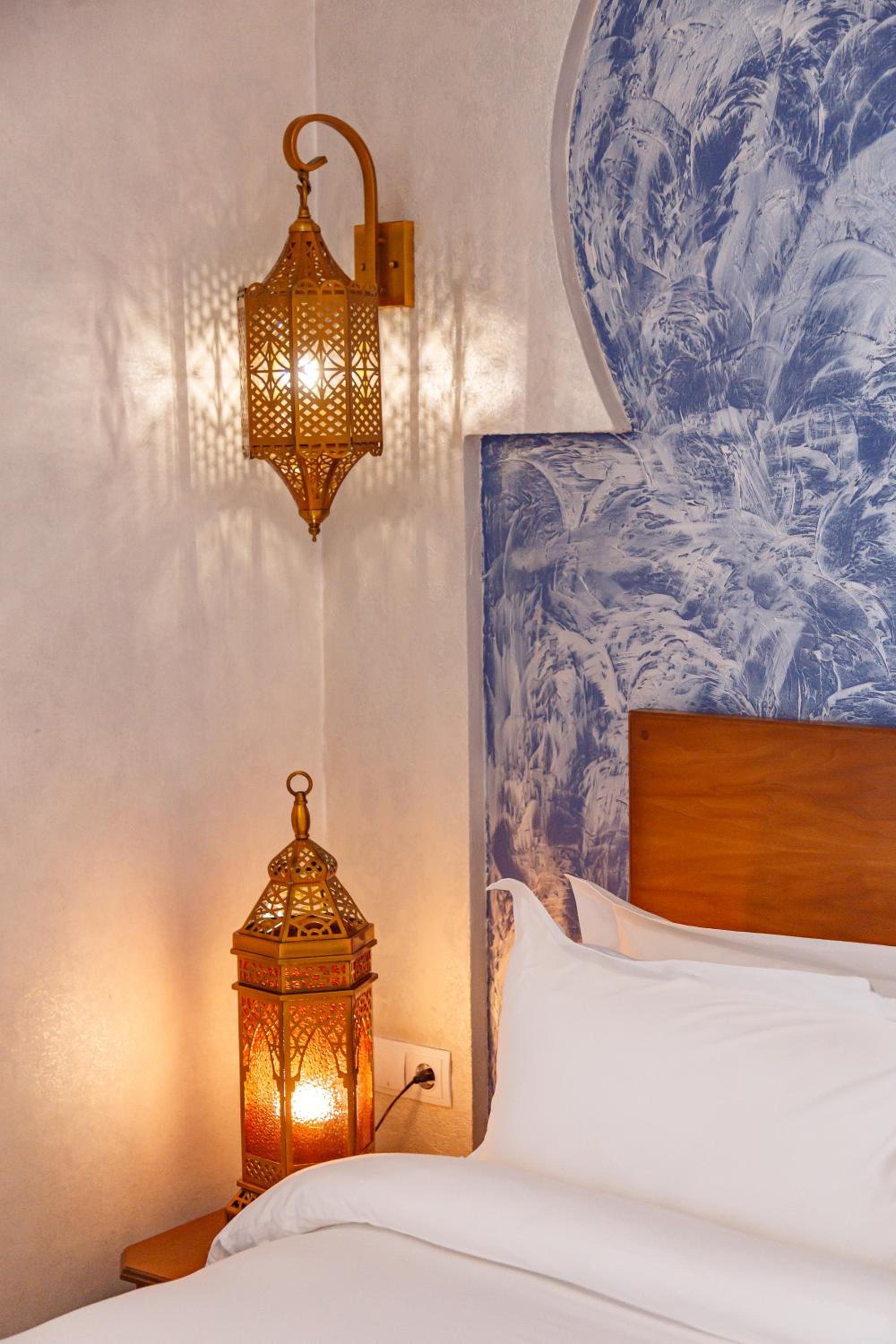 Deluxe Double Room - Photo 8