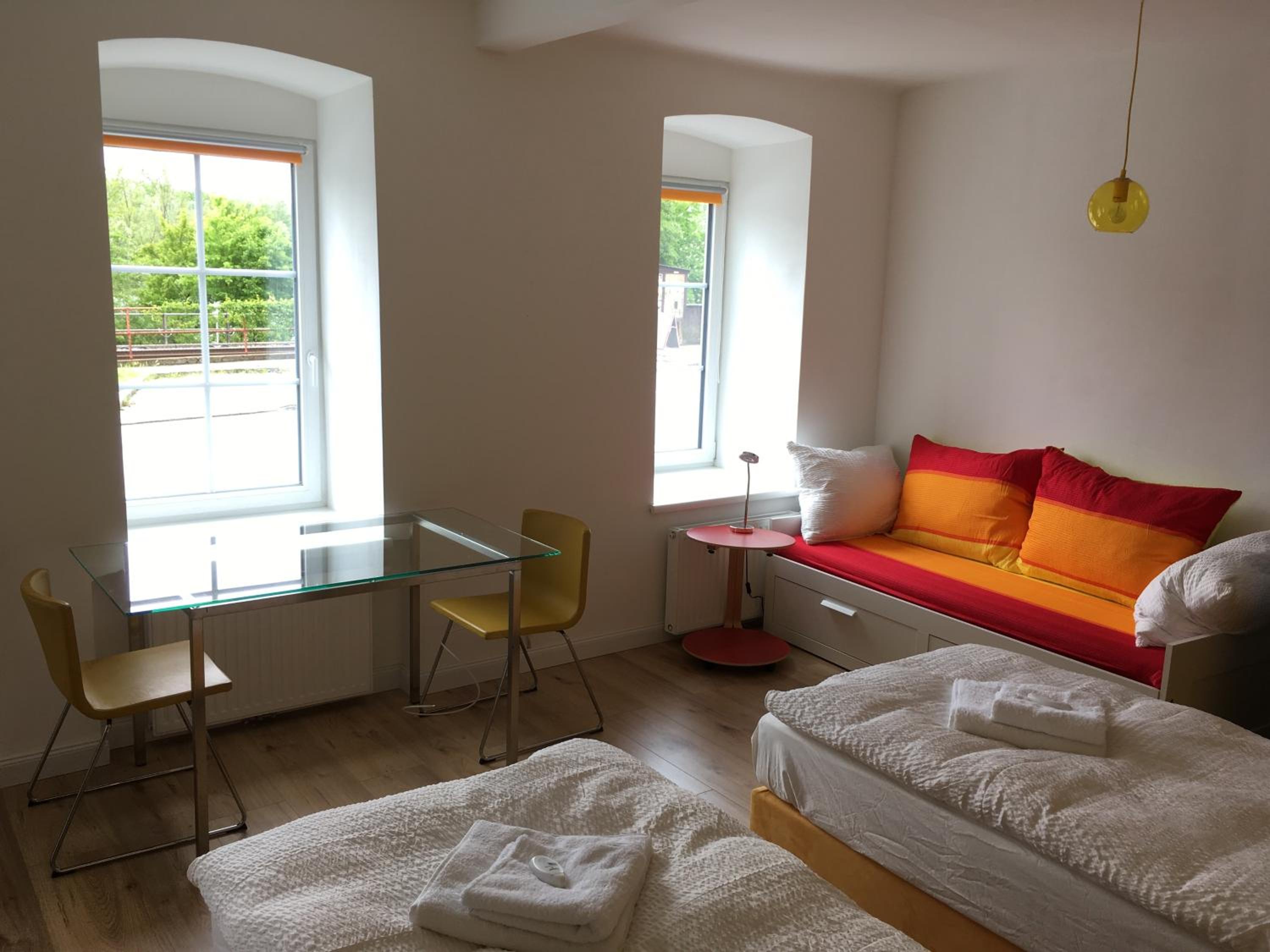 Apartment photo 2