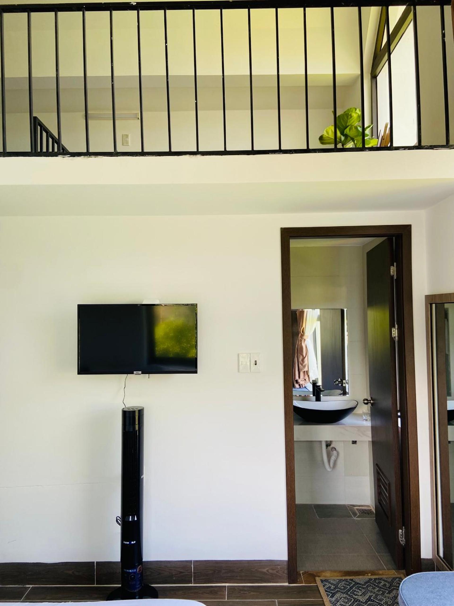 Double Room - Photo 8