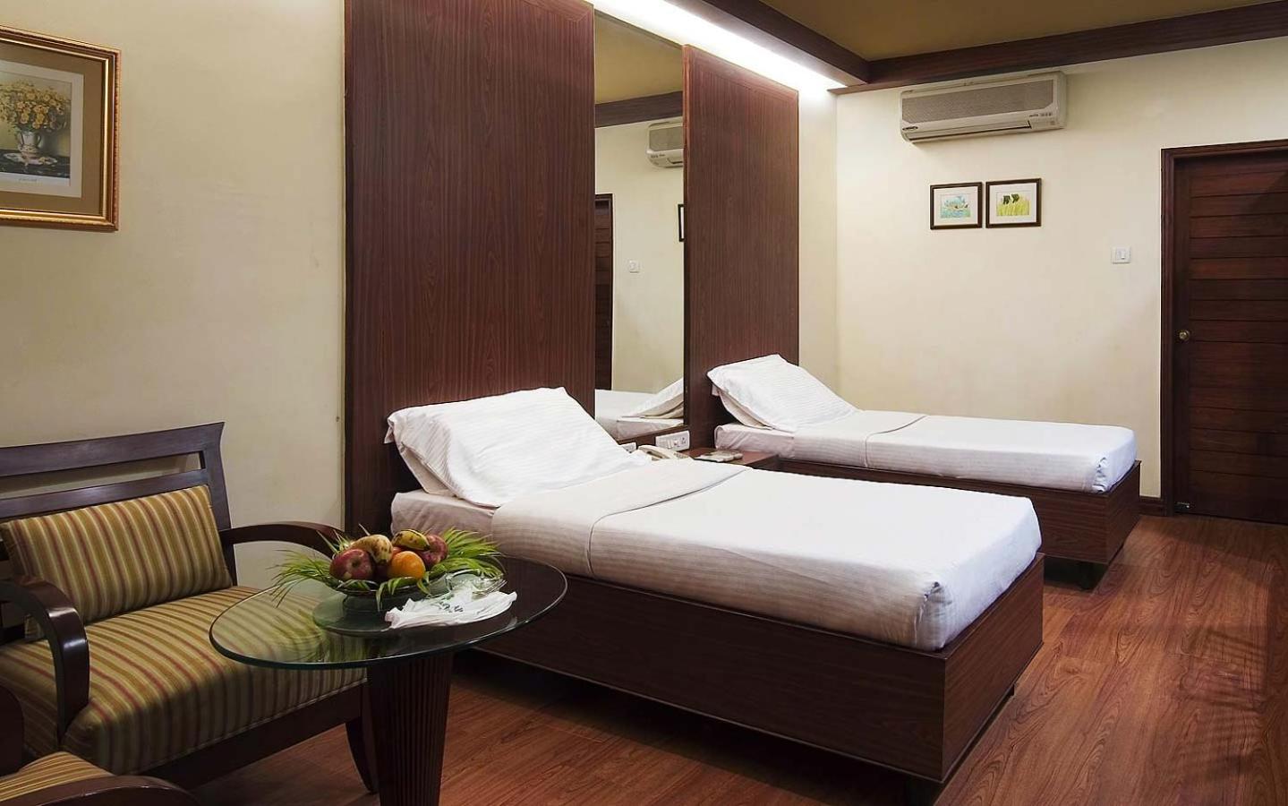 Deluxe Twin Room - 15% Discount on Foods & Soft Beverages* | 15% Discounts on Laundry Services* photo 2