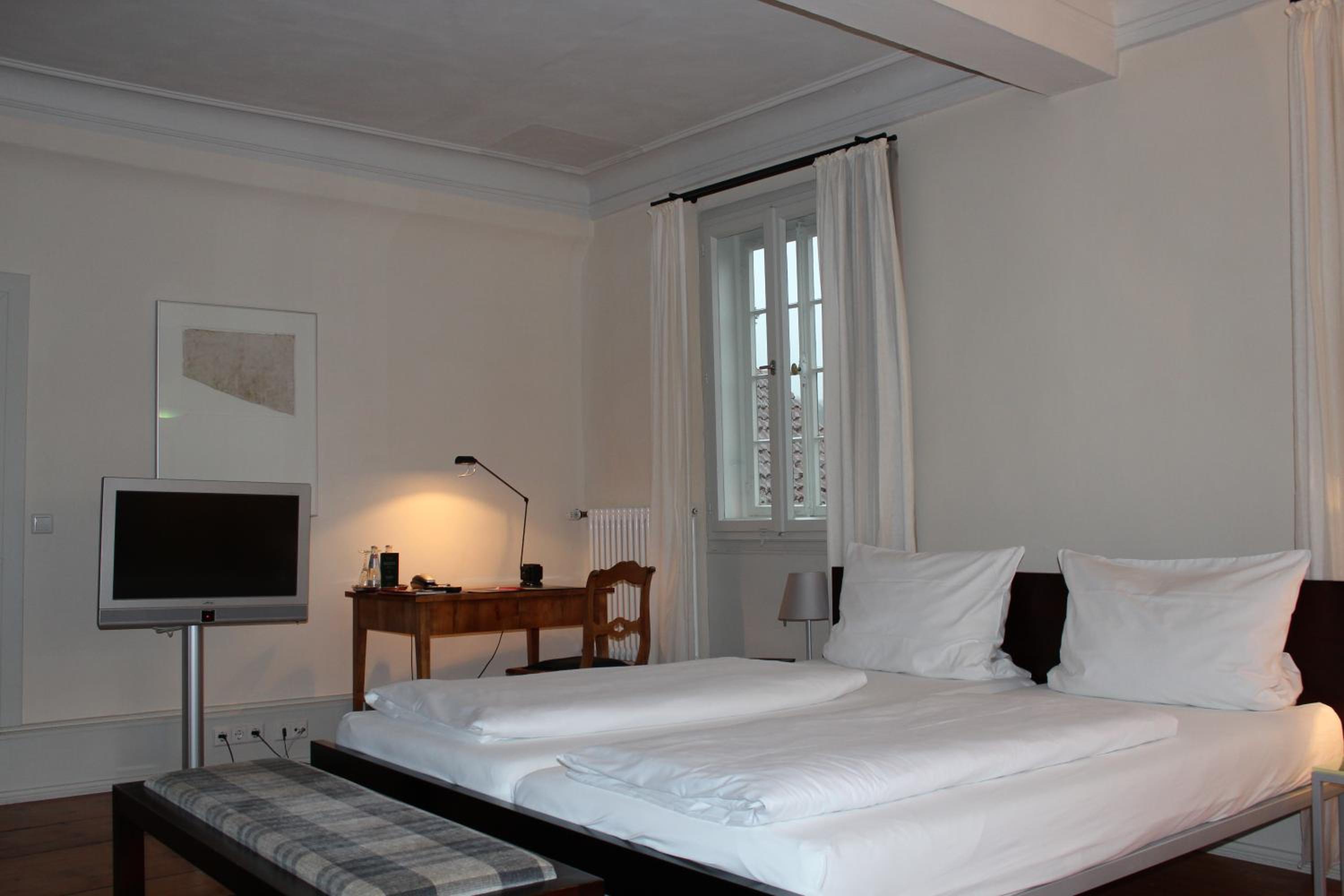 Standard Double Room - Photo 3
