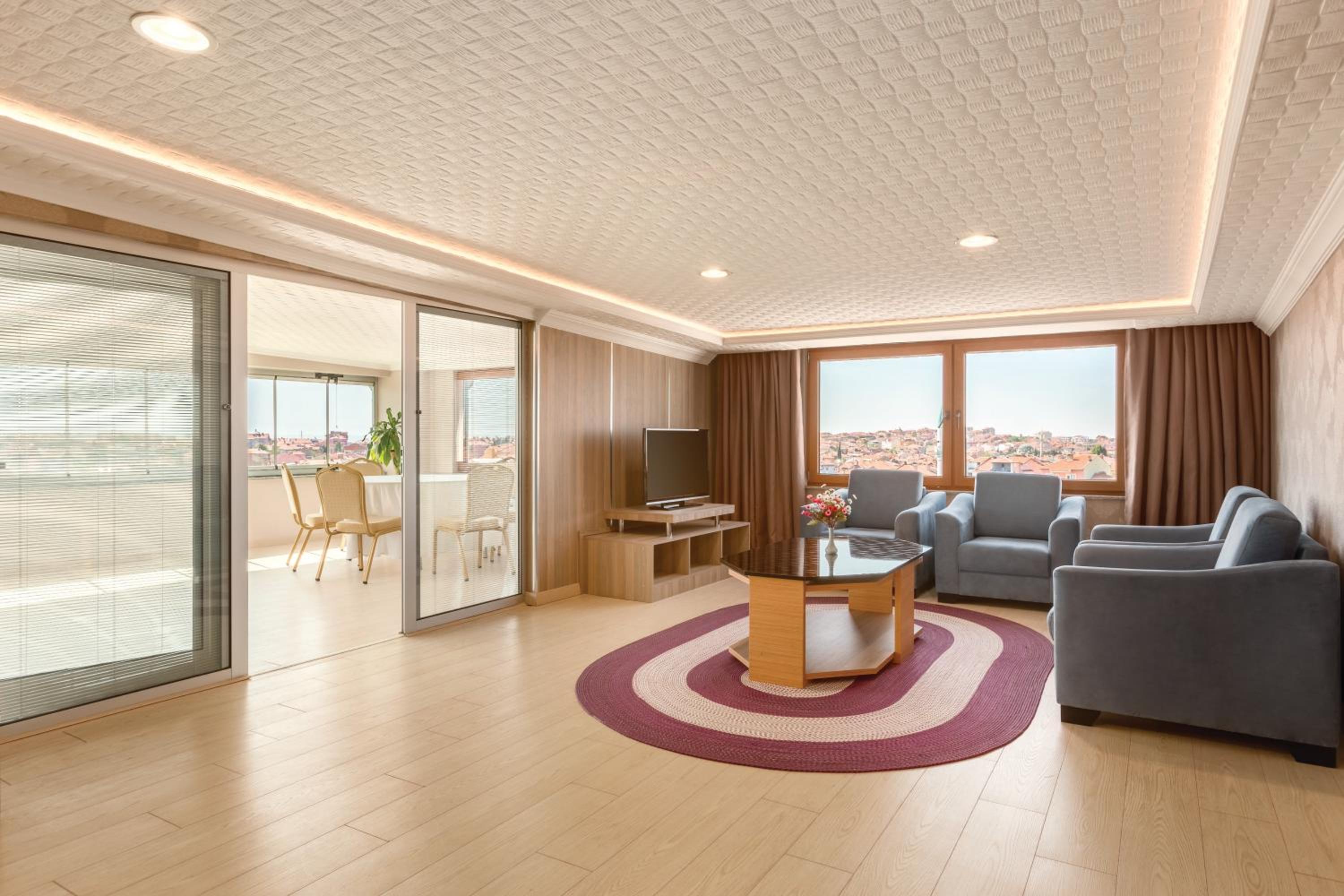 King Suite with Hot Tub
