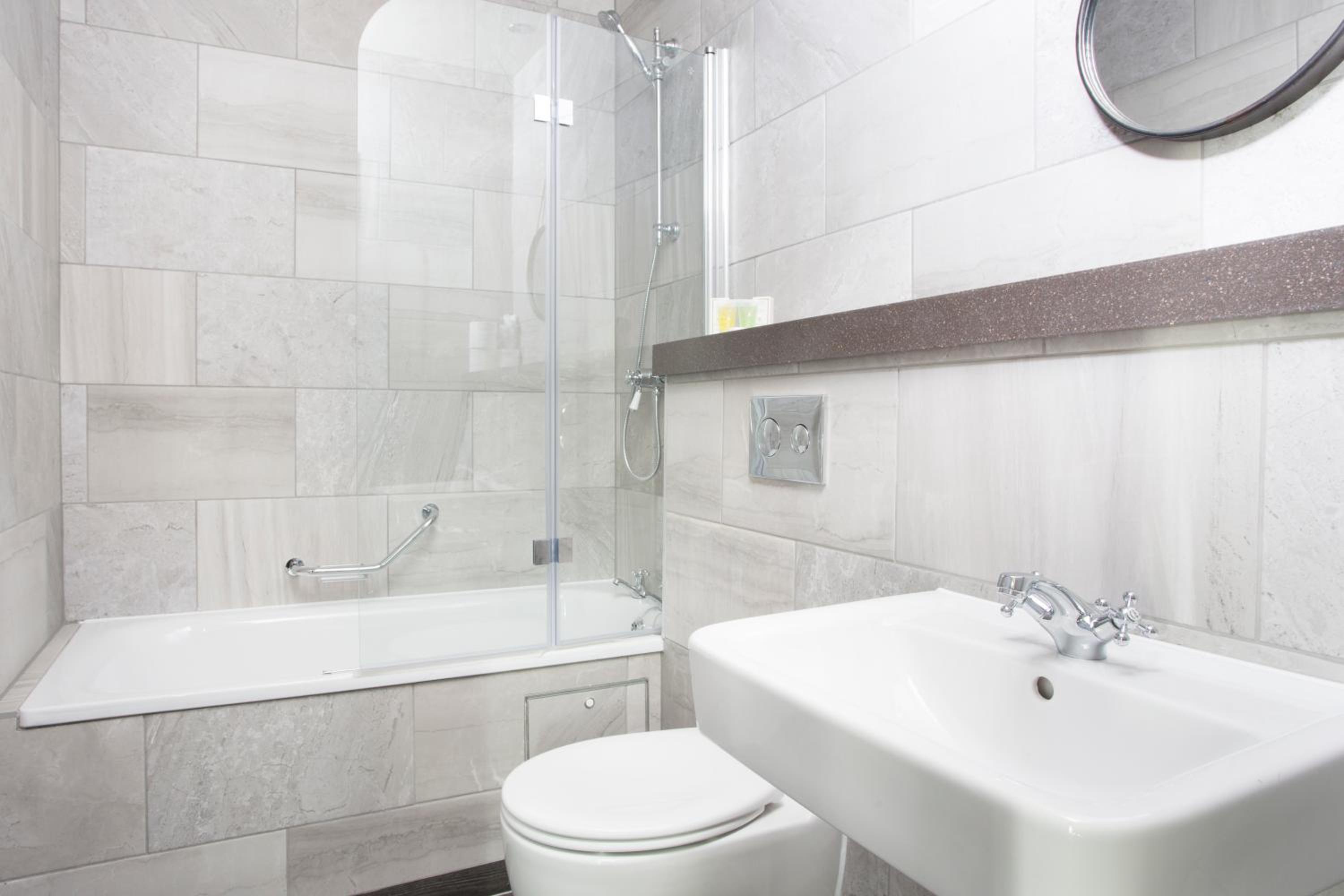 Double Room - Photo 6