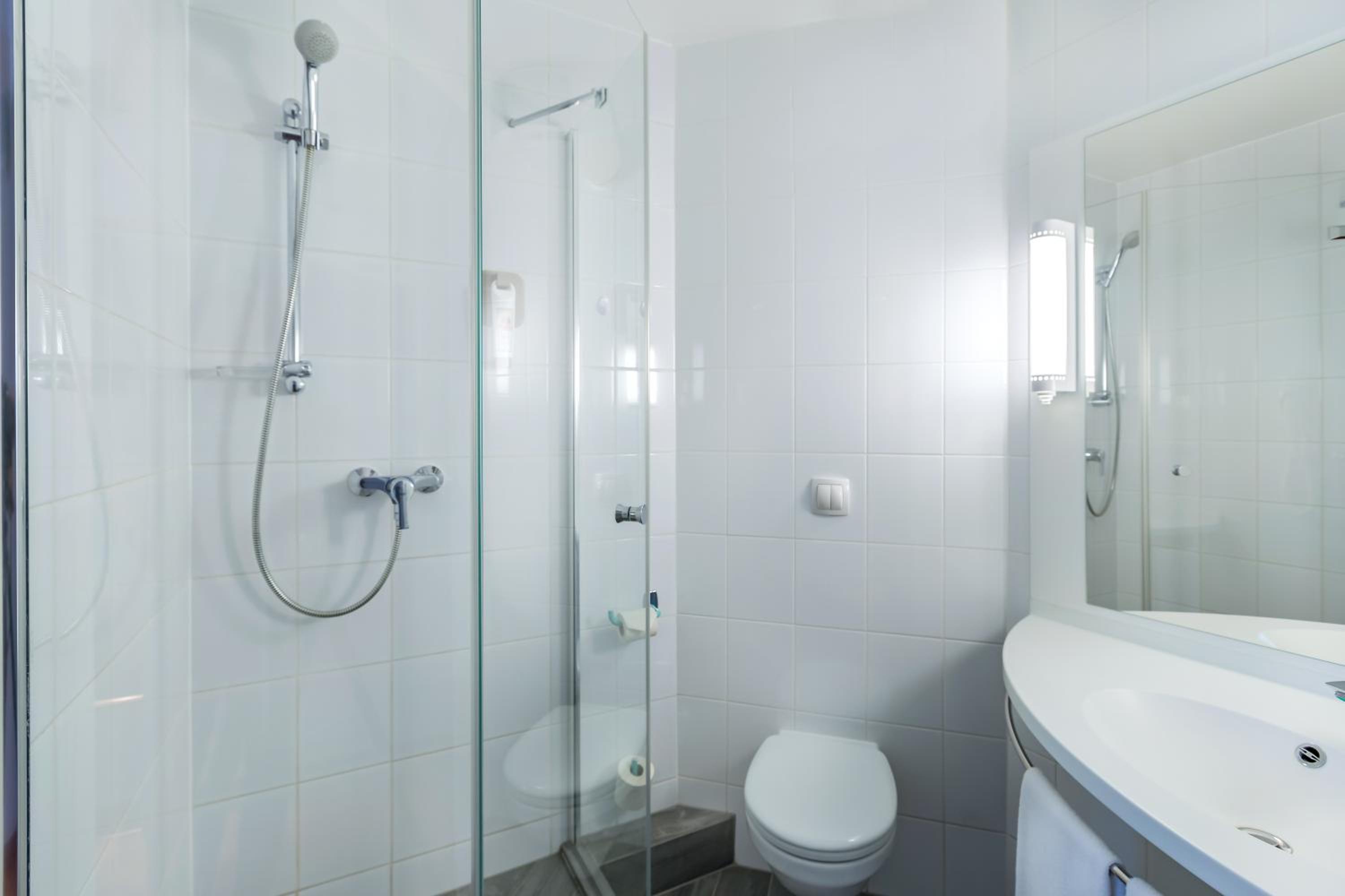 Double Room - Photo 6