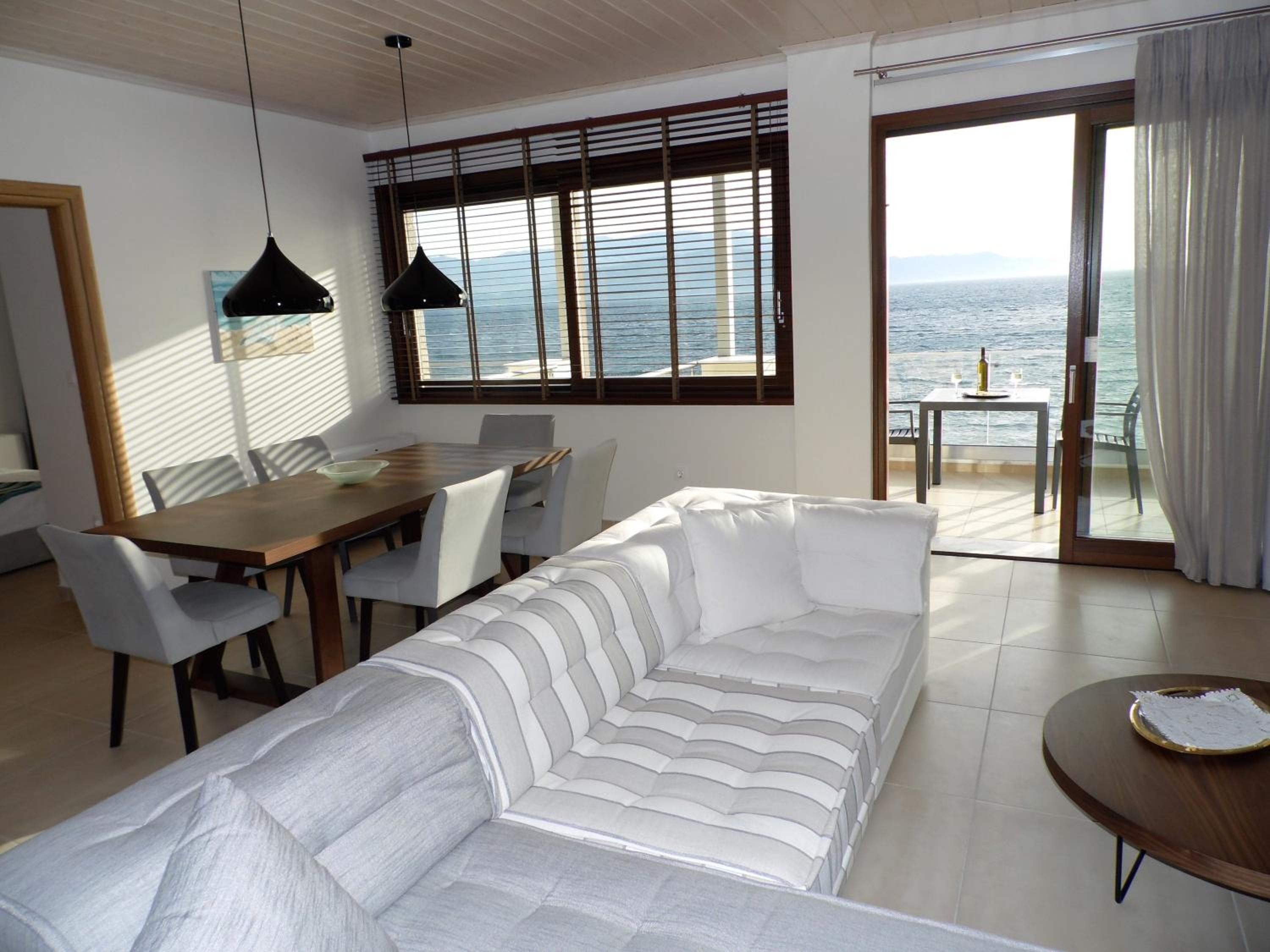 Villa - Beach Front