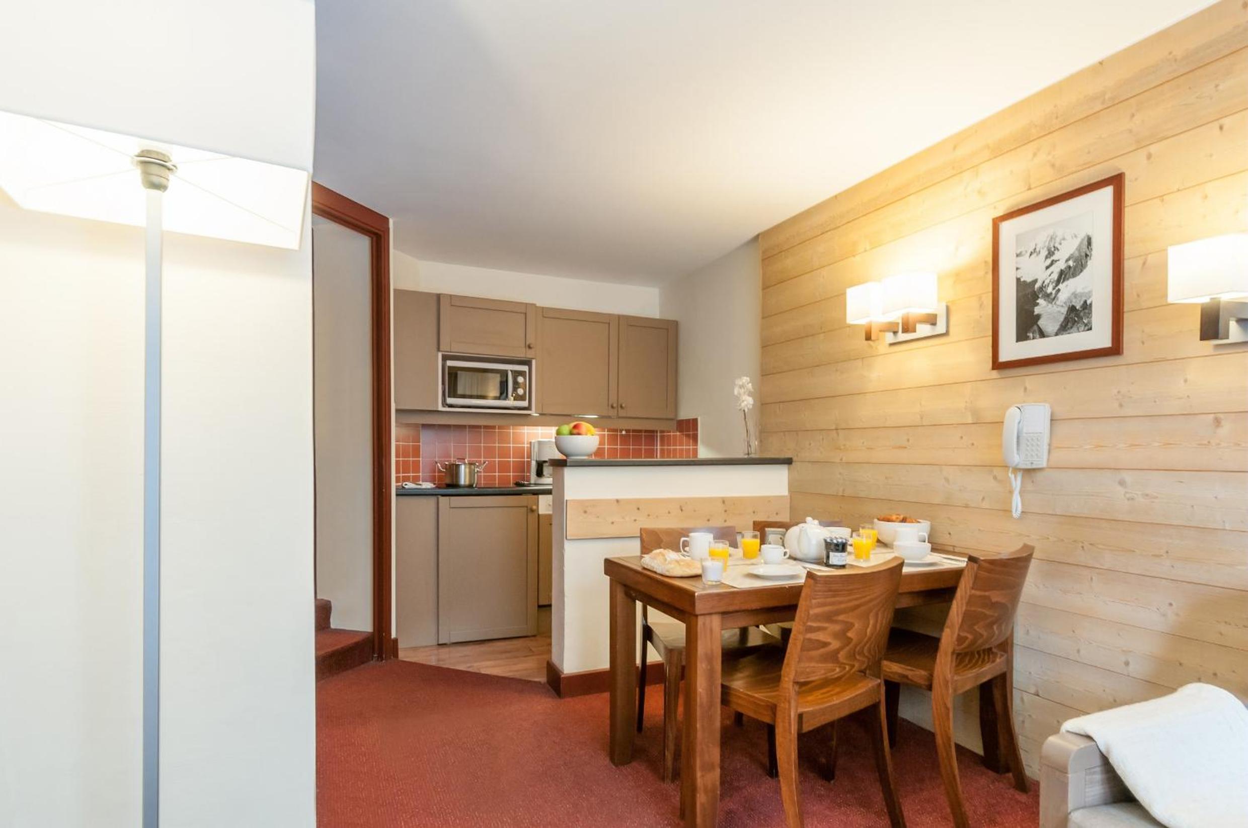One-Bedroom Apartment (4 People) photo 3