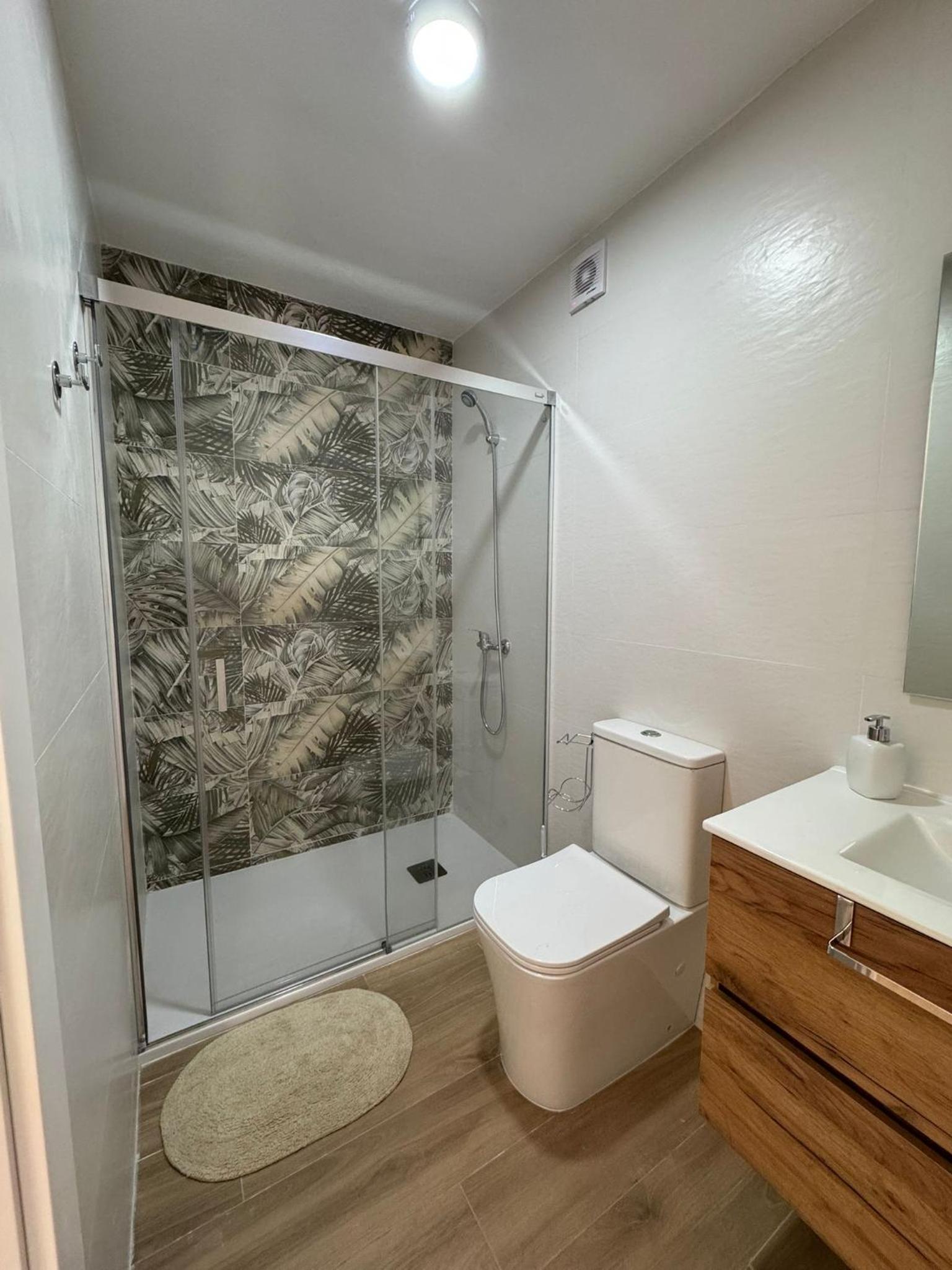 Studio Apartment with One Double Bed