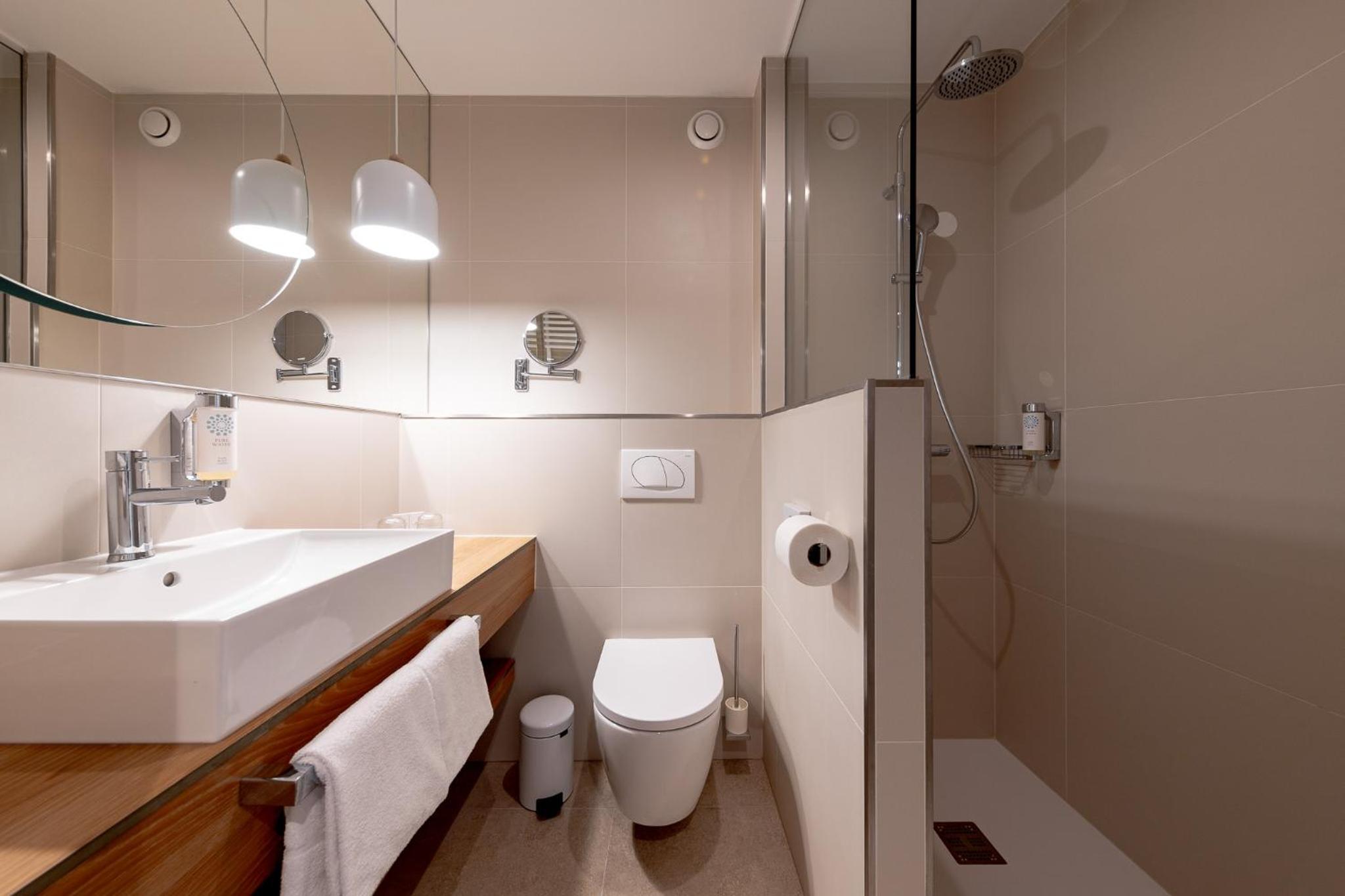 Deluxe Double Room with Extra Bed