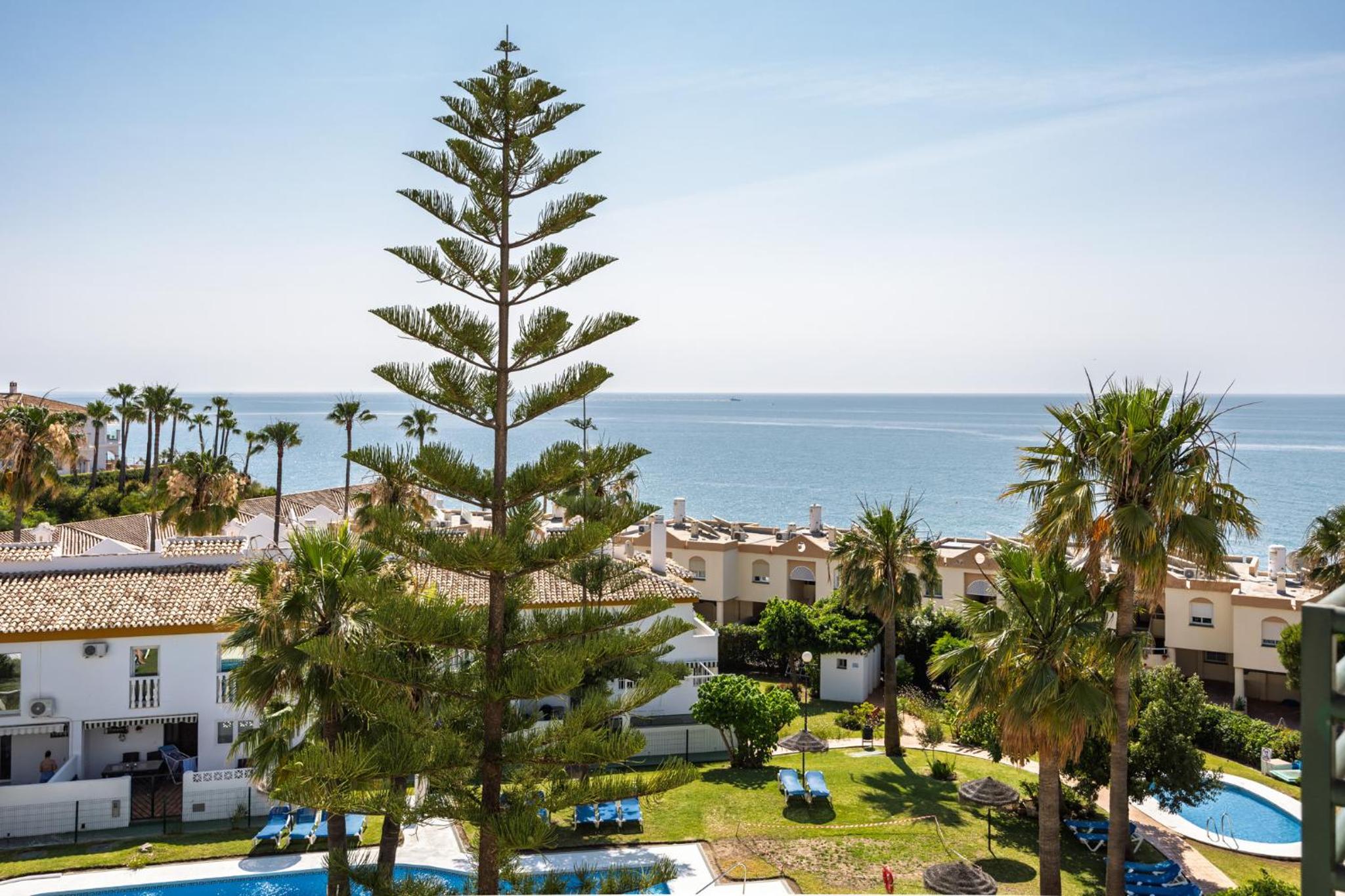One-Bedroom Apartment with Sea View