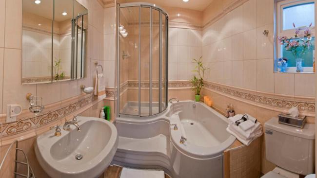 Standard Queen Room