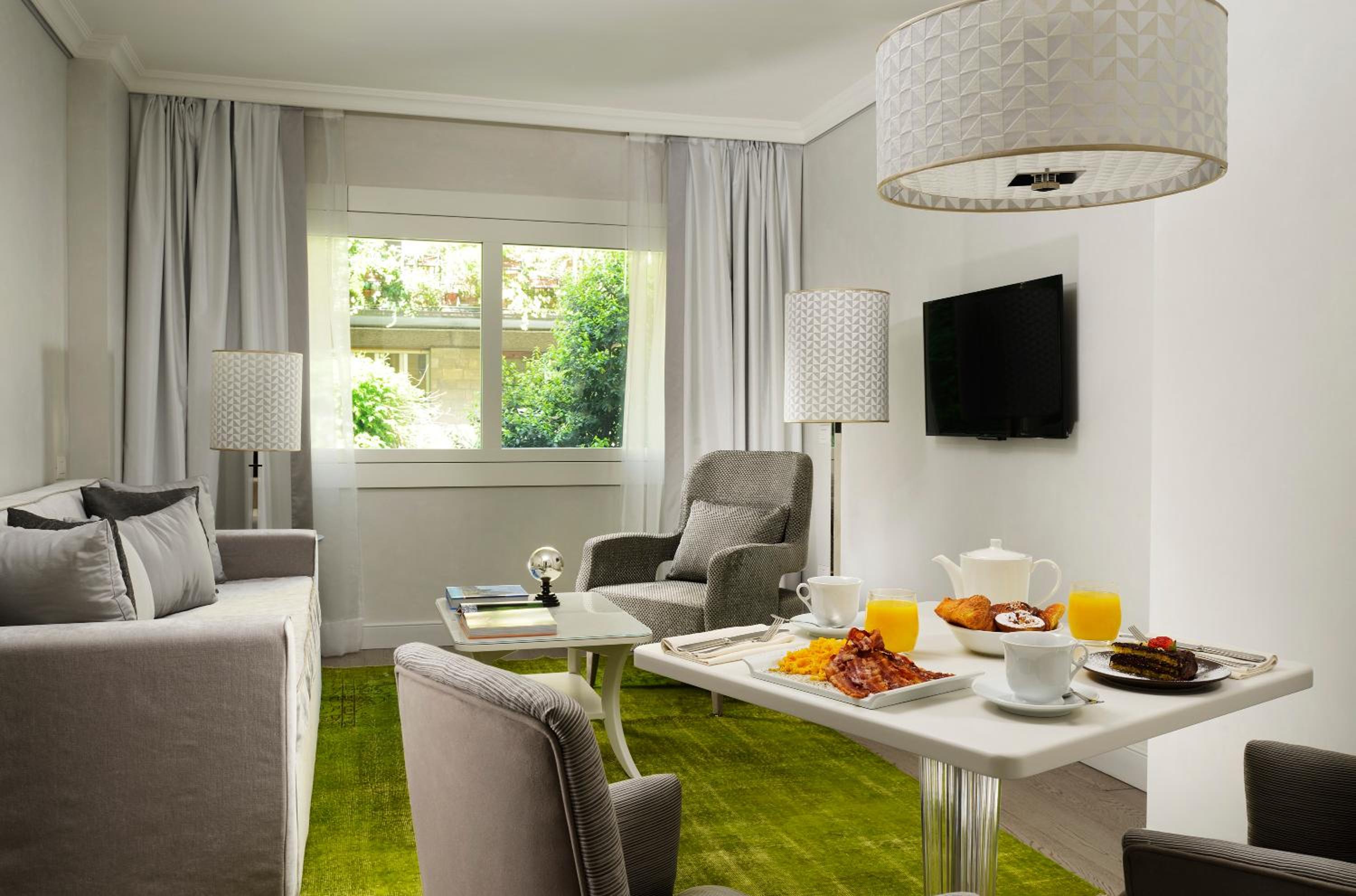 Executive Suite photo 2