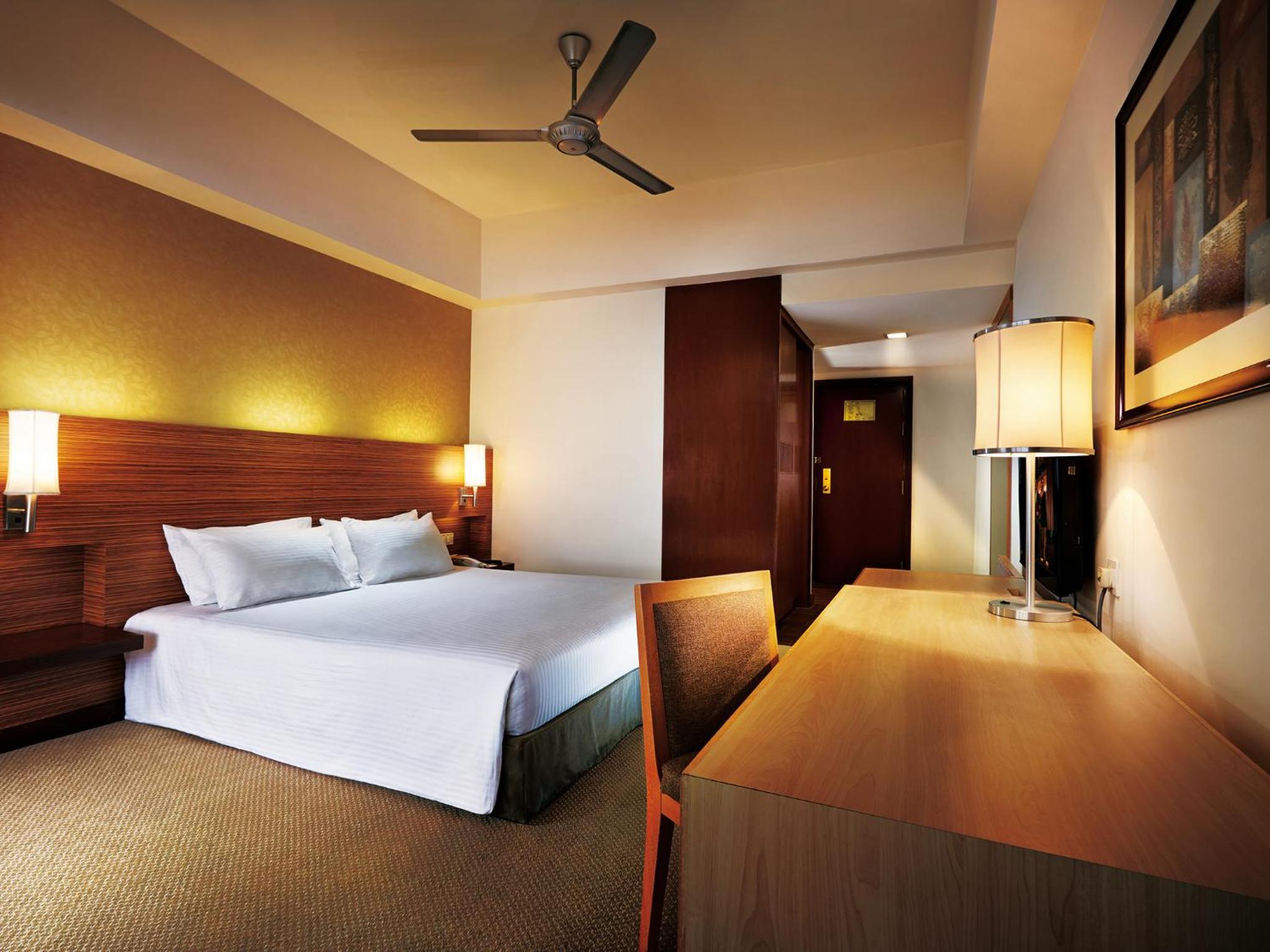 Genting SkyWorlds Theme Park Room Package at Resort Hotel - Deluxe Room (2 Standard x Genting SkyWorlds Theme Park ticket 1-day unlimited entry) photo 1