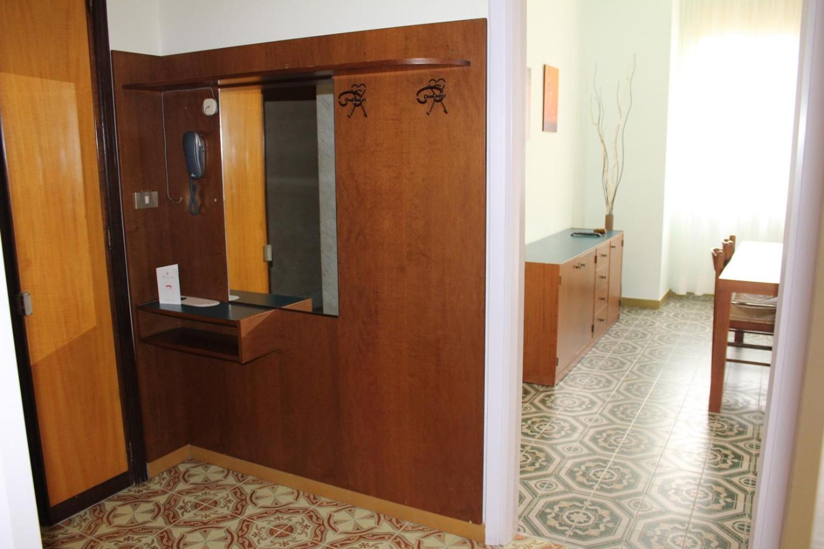 Two-Bedroom Apartment - Photo 9