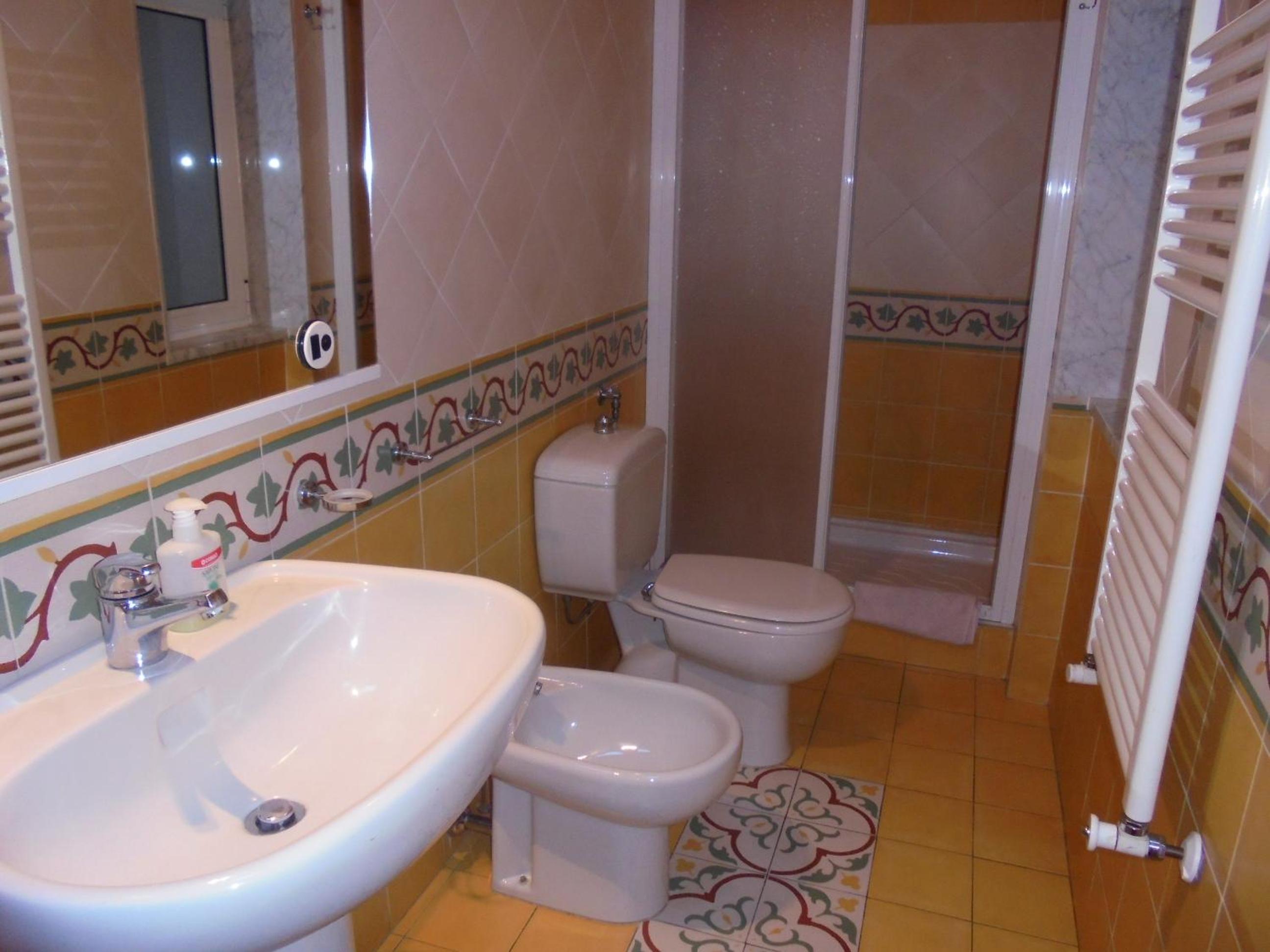 Studio Apartment - Photo 9