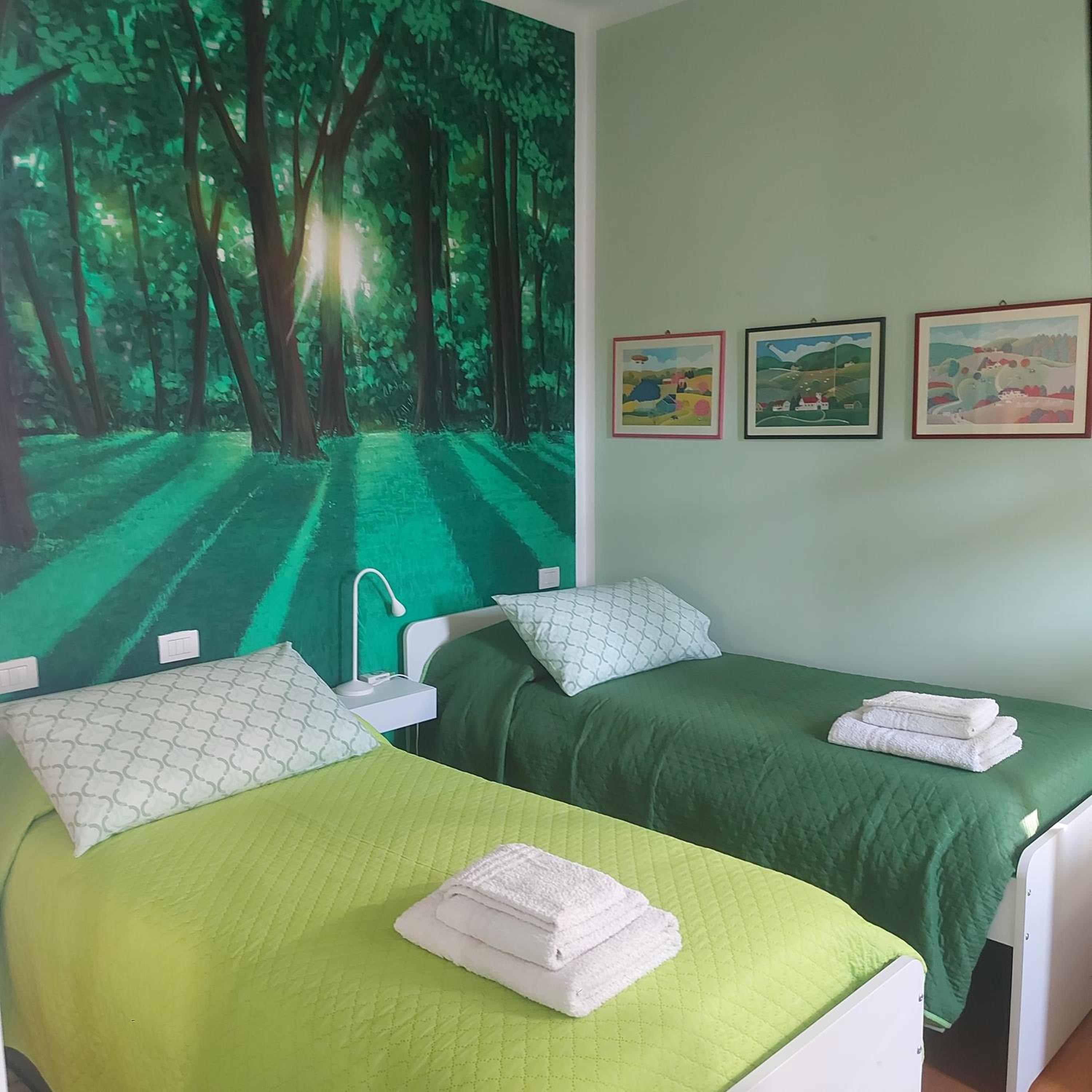 Twin Room with Private Bathroom photo 3