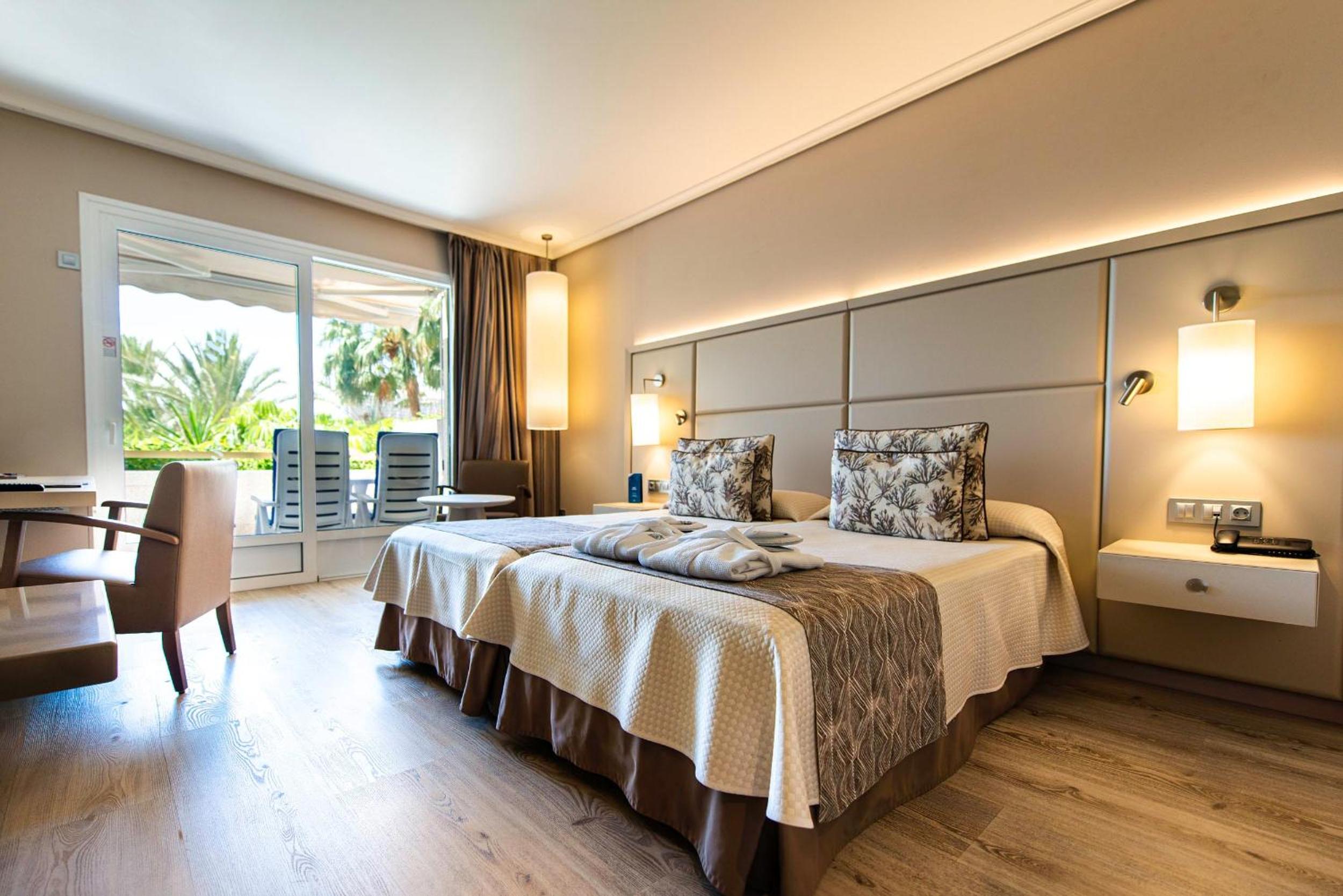 Up Room! (+18) 2 Adultos