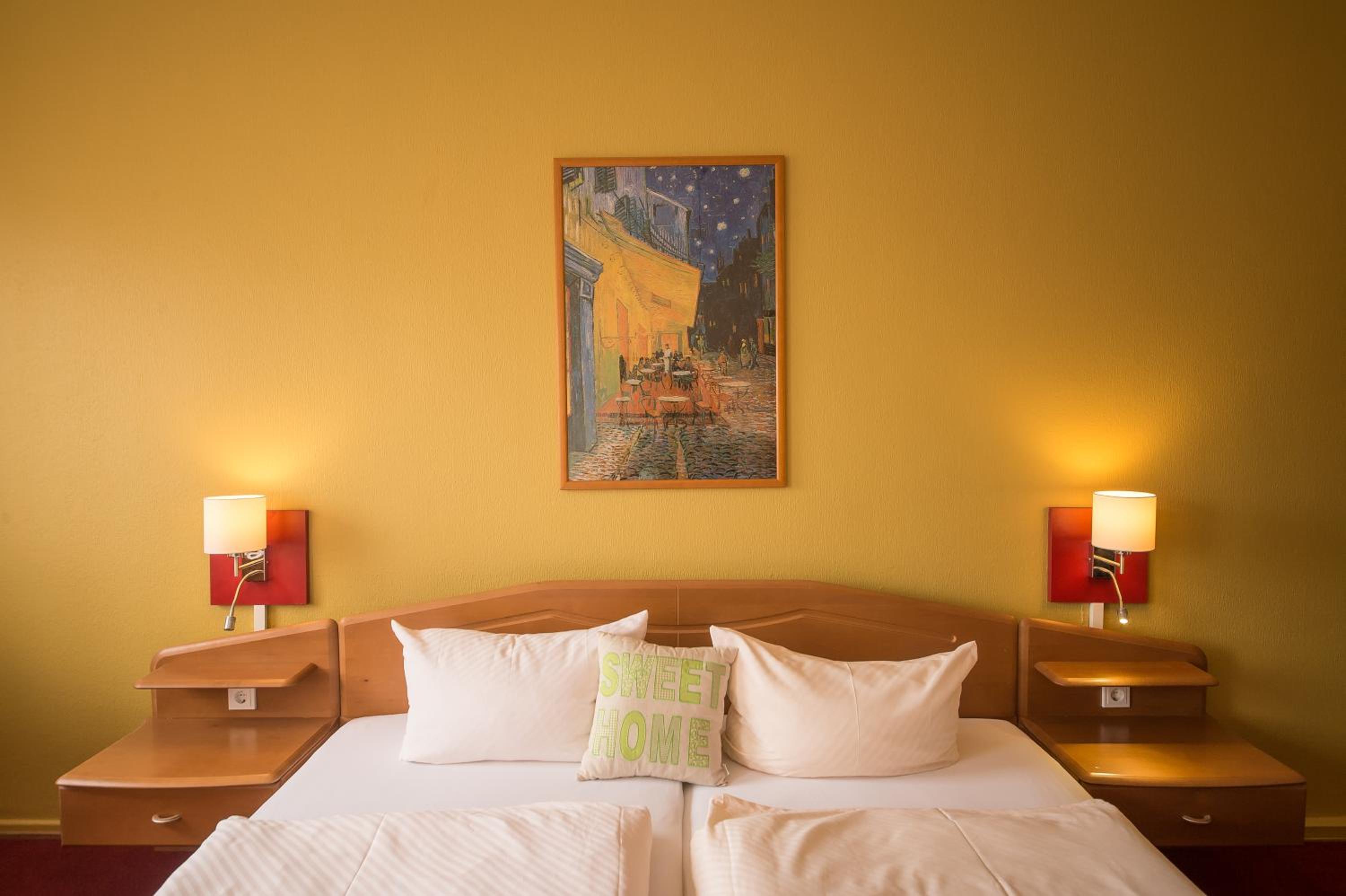 Double Room - Photo 9
