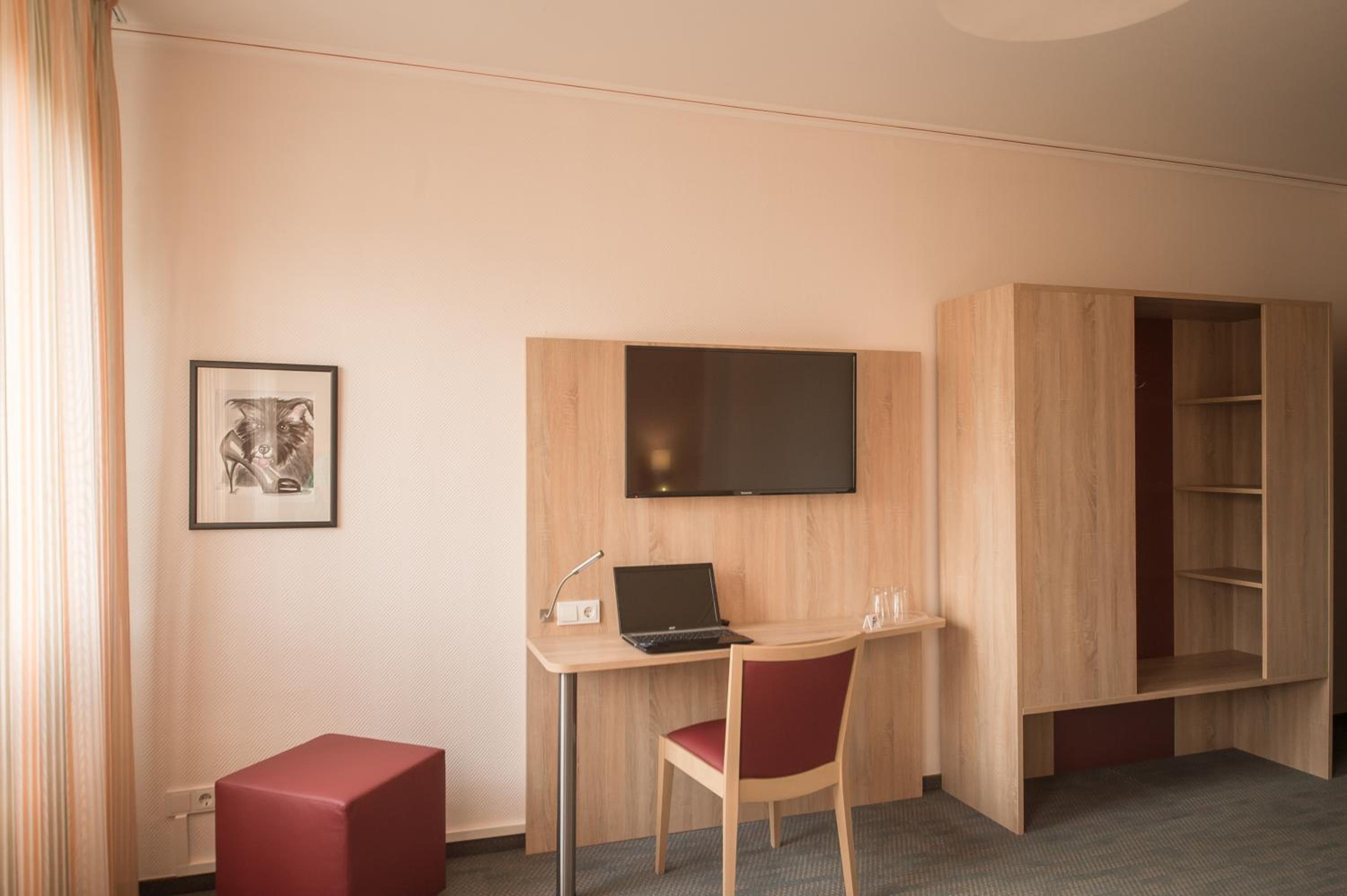 Double Room - Photo 12