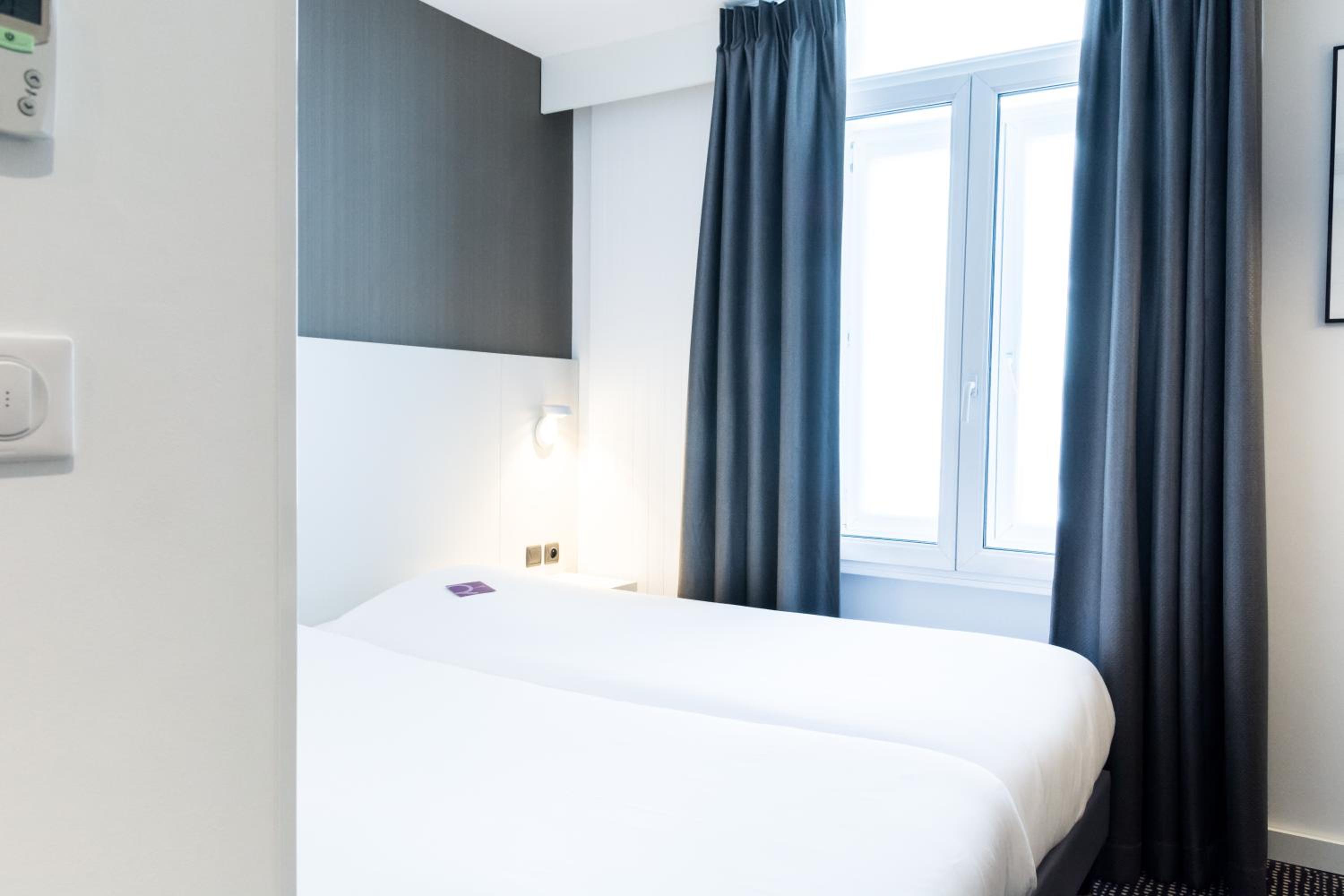 Classic Twin Room - Photo 4