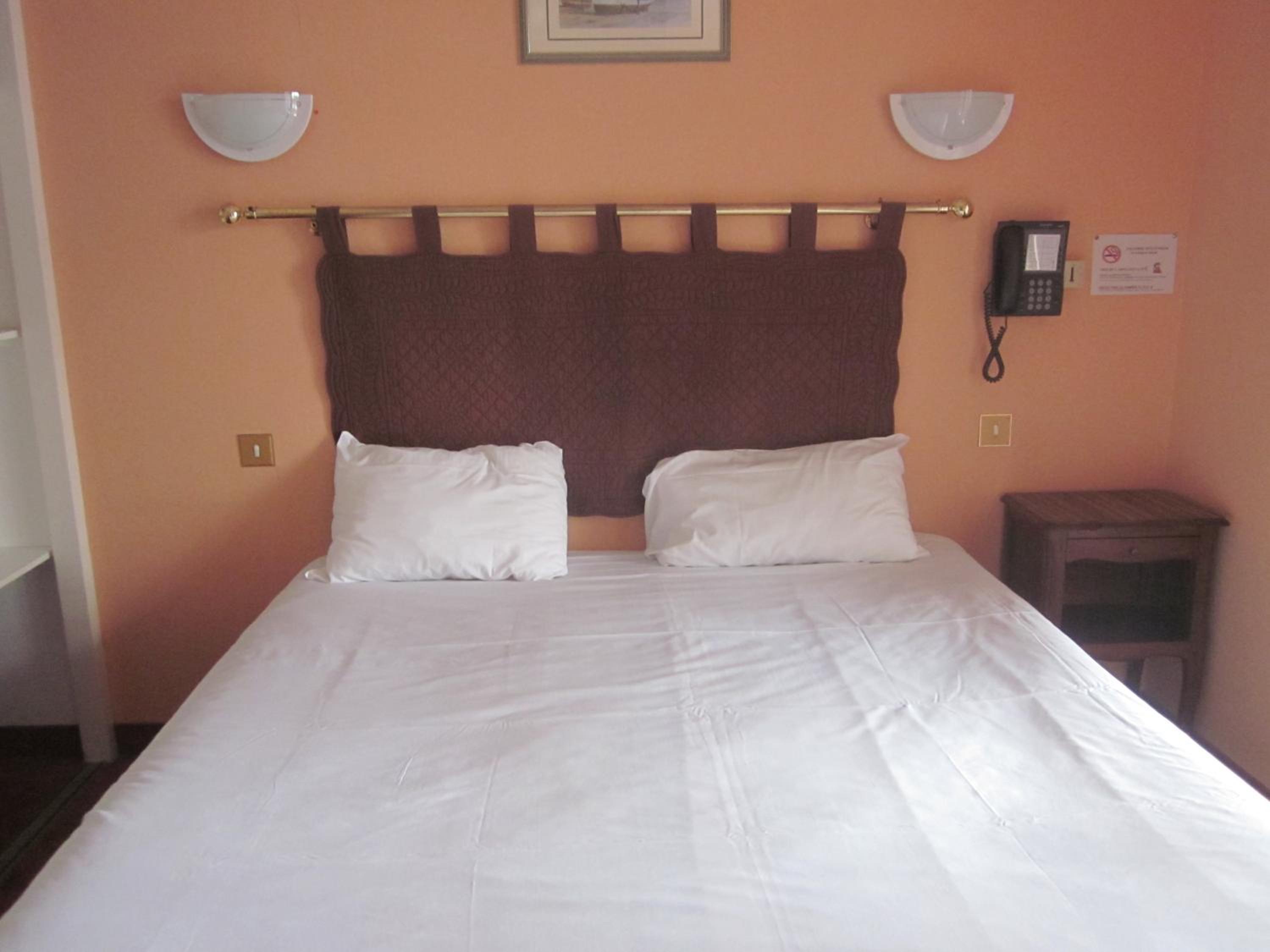 Superior Triple Room - Photo 4