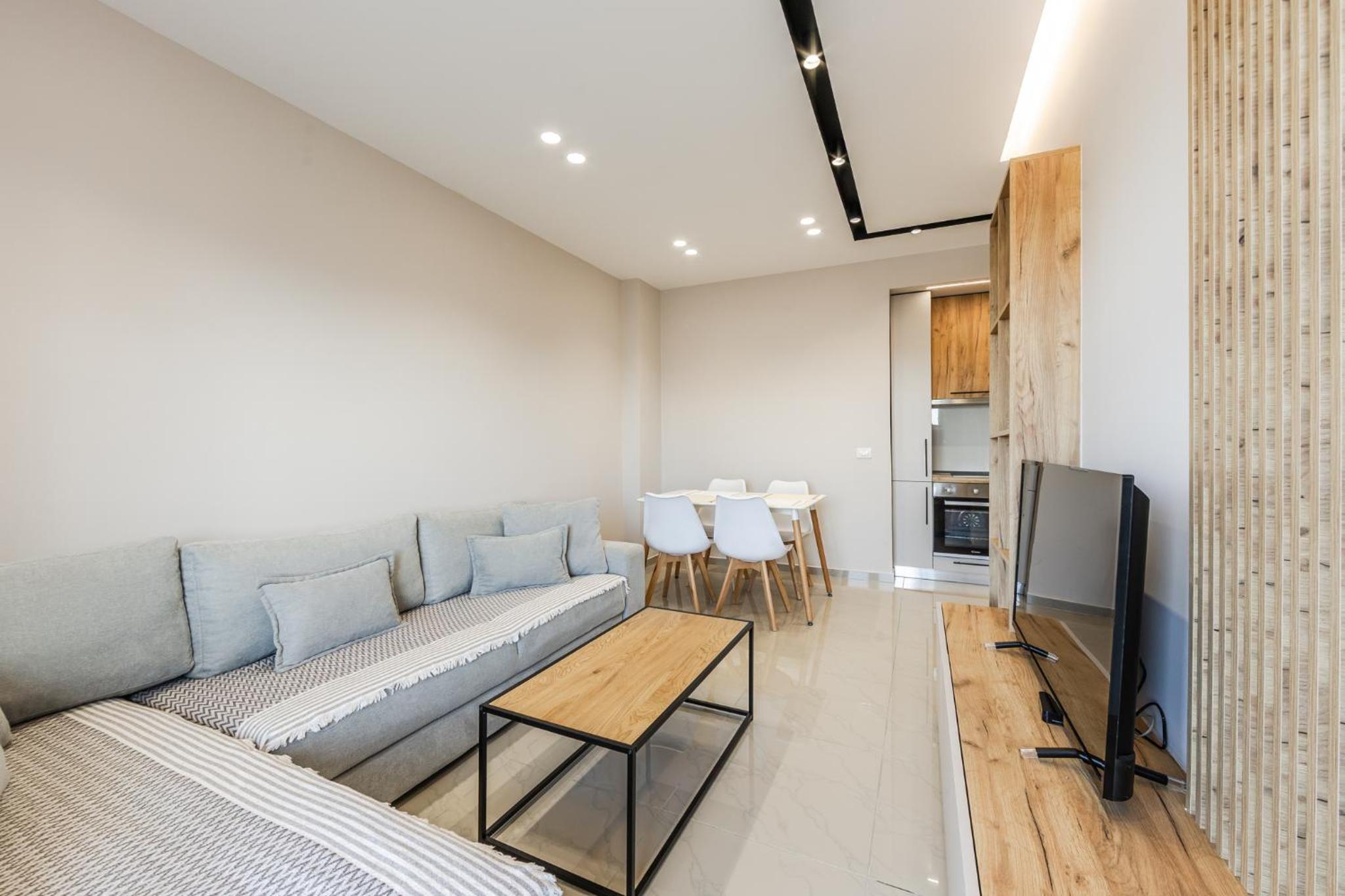 Apartment photo 2