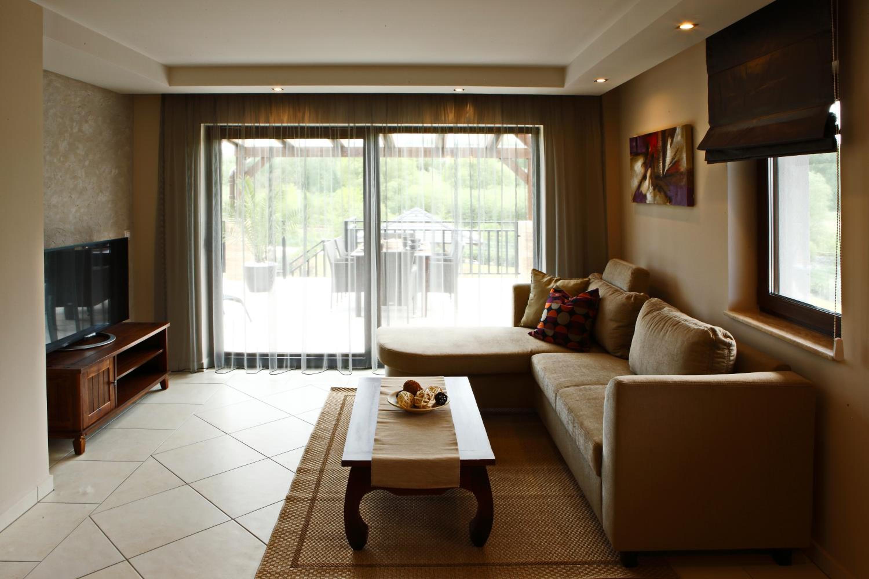 Three-Bedroom Villa photo 1