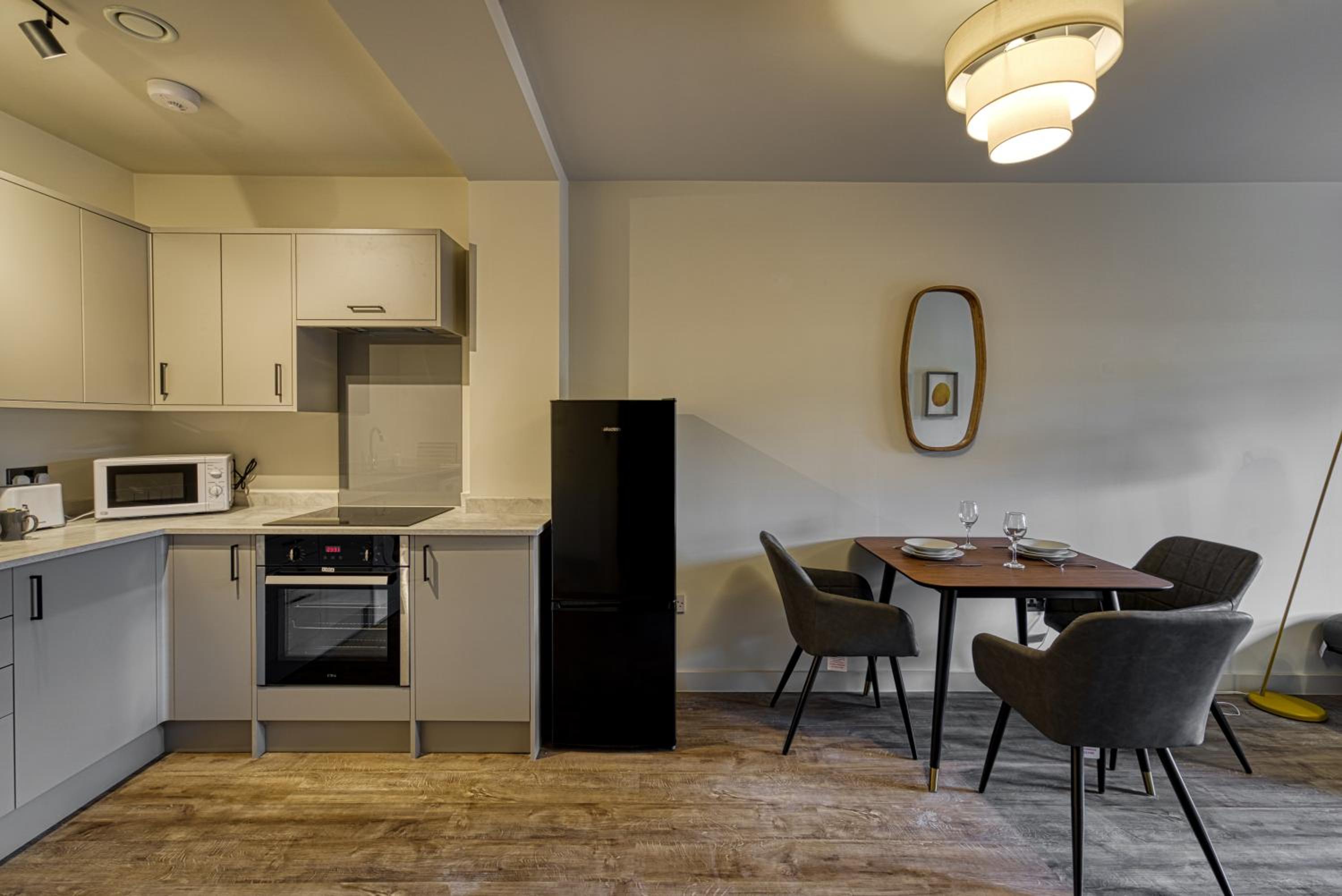 One-Bedroom Apartment photo 3