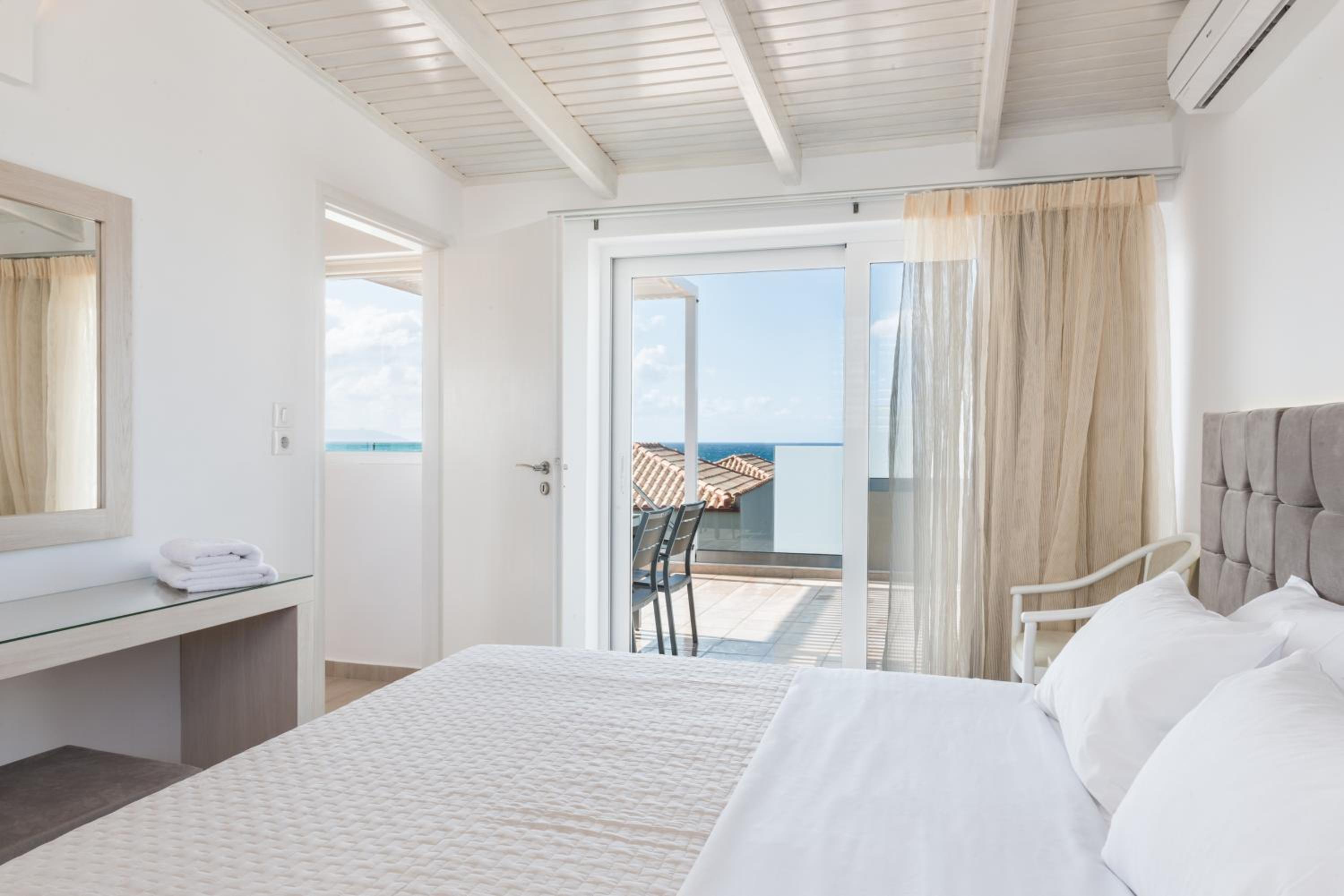 Penthouse Suite With Private Pool And Panoramic Sea View